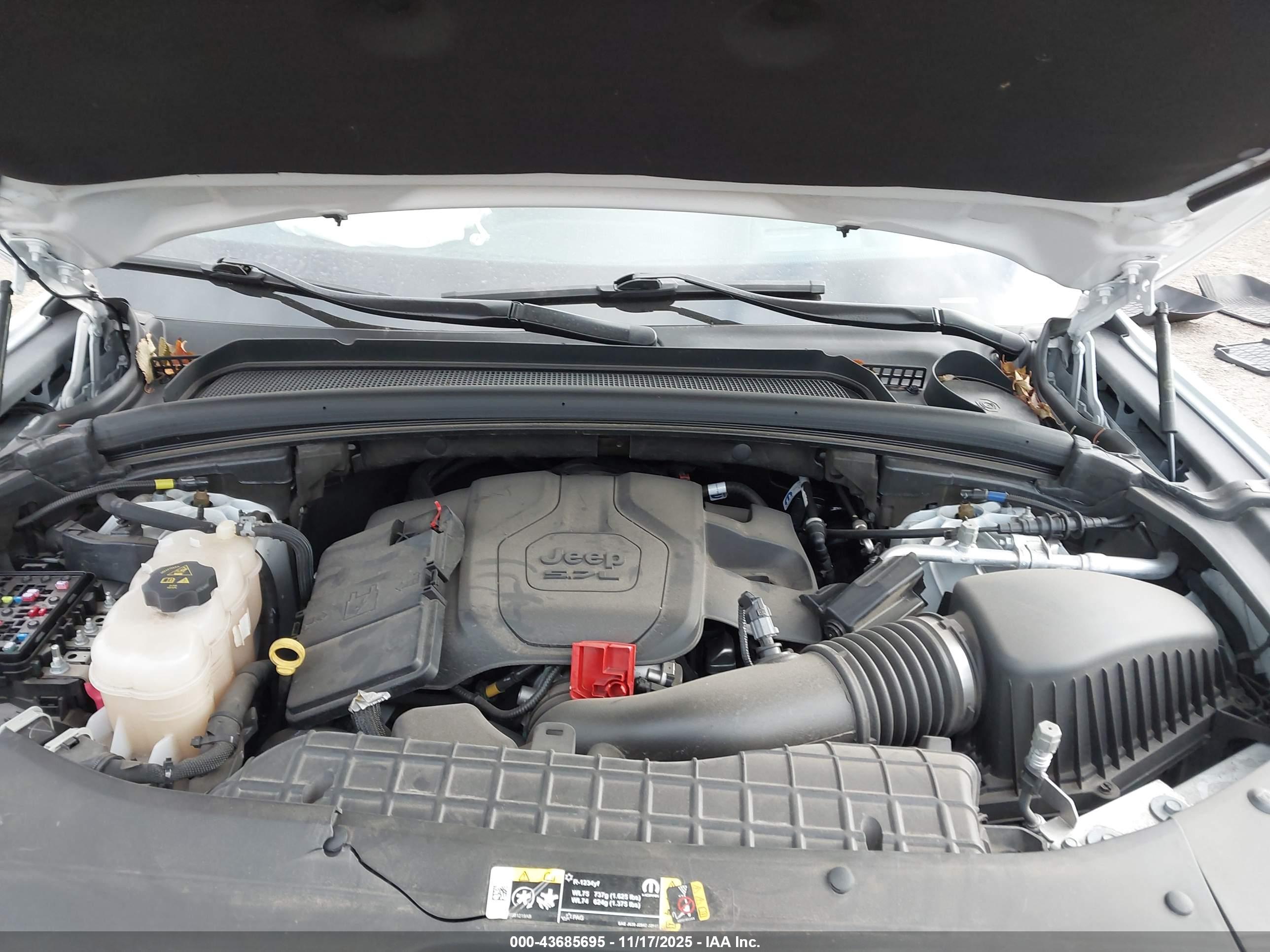 JEEP GRAND image 10