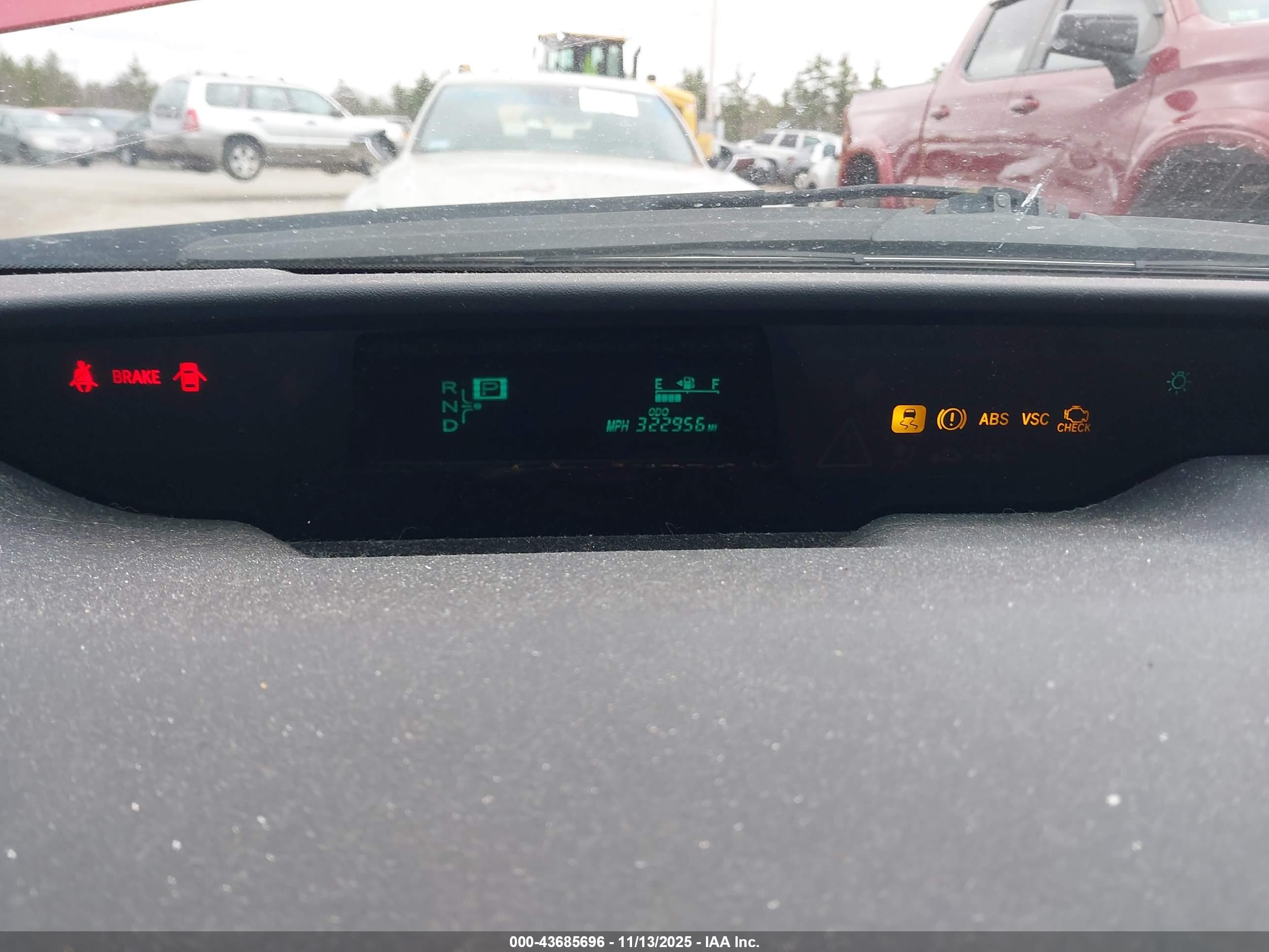 TOYOTA PRIUS image 7