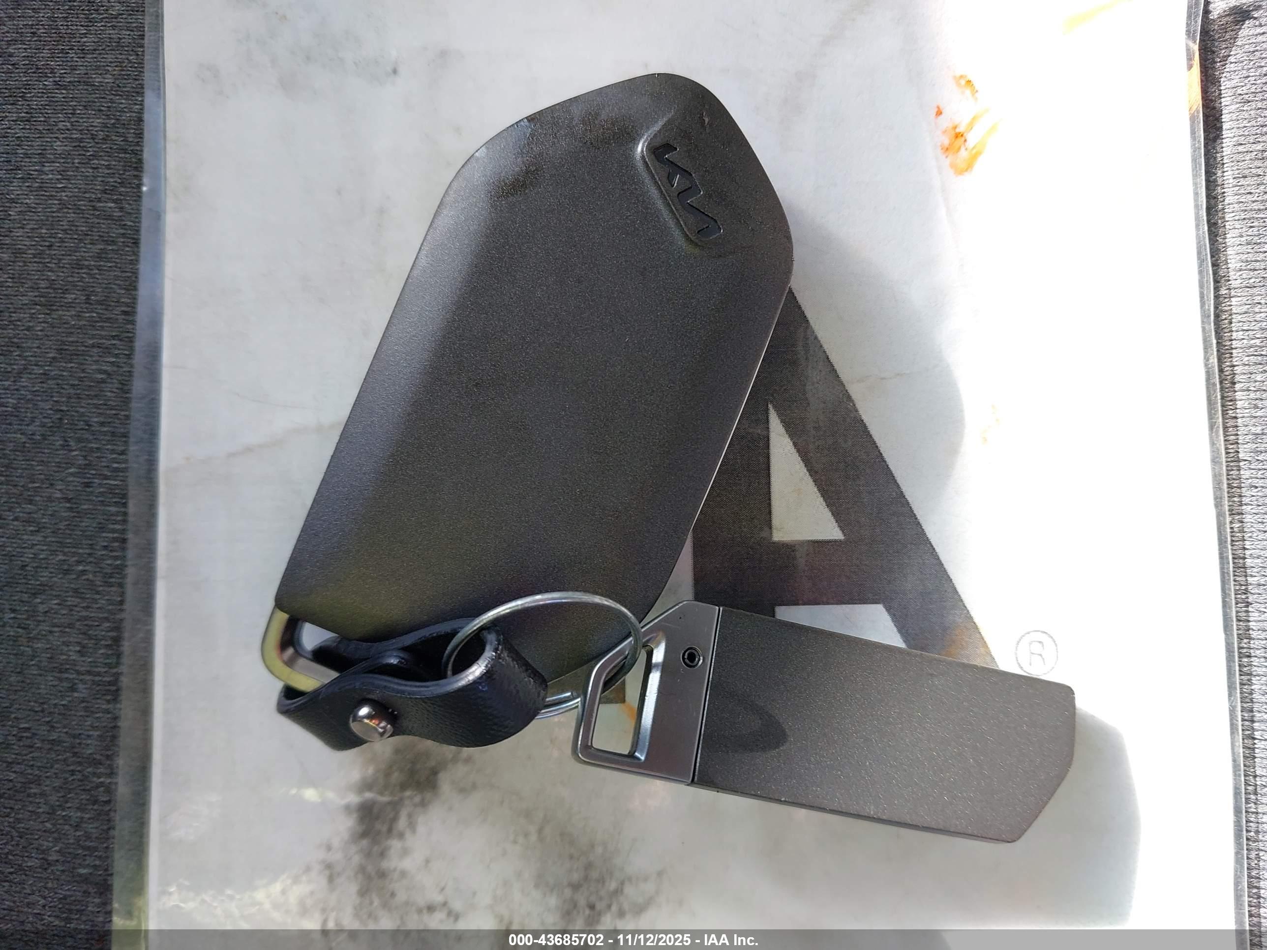 KIA K4 image 11