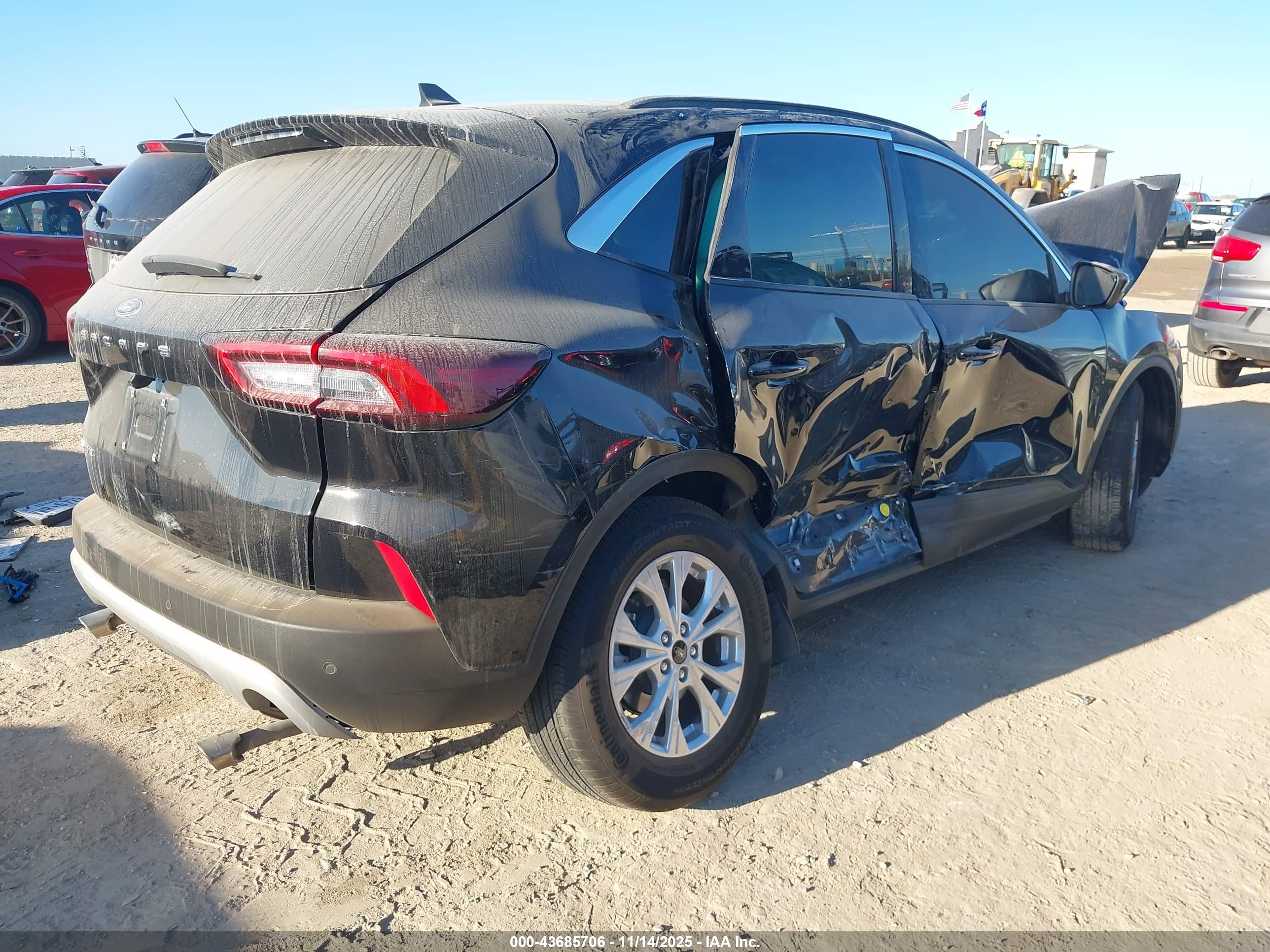 FORD ESCAPE image 4