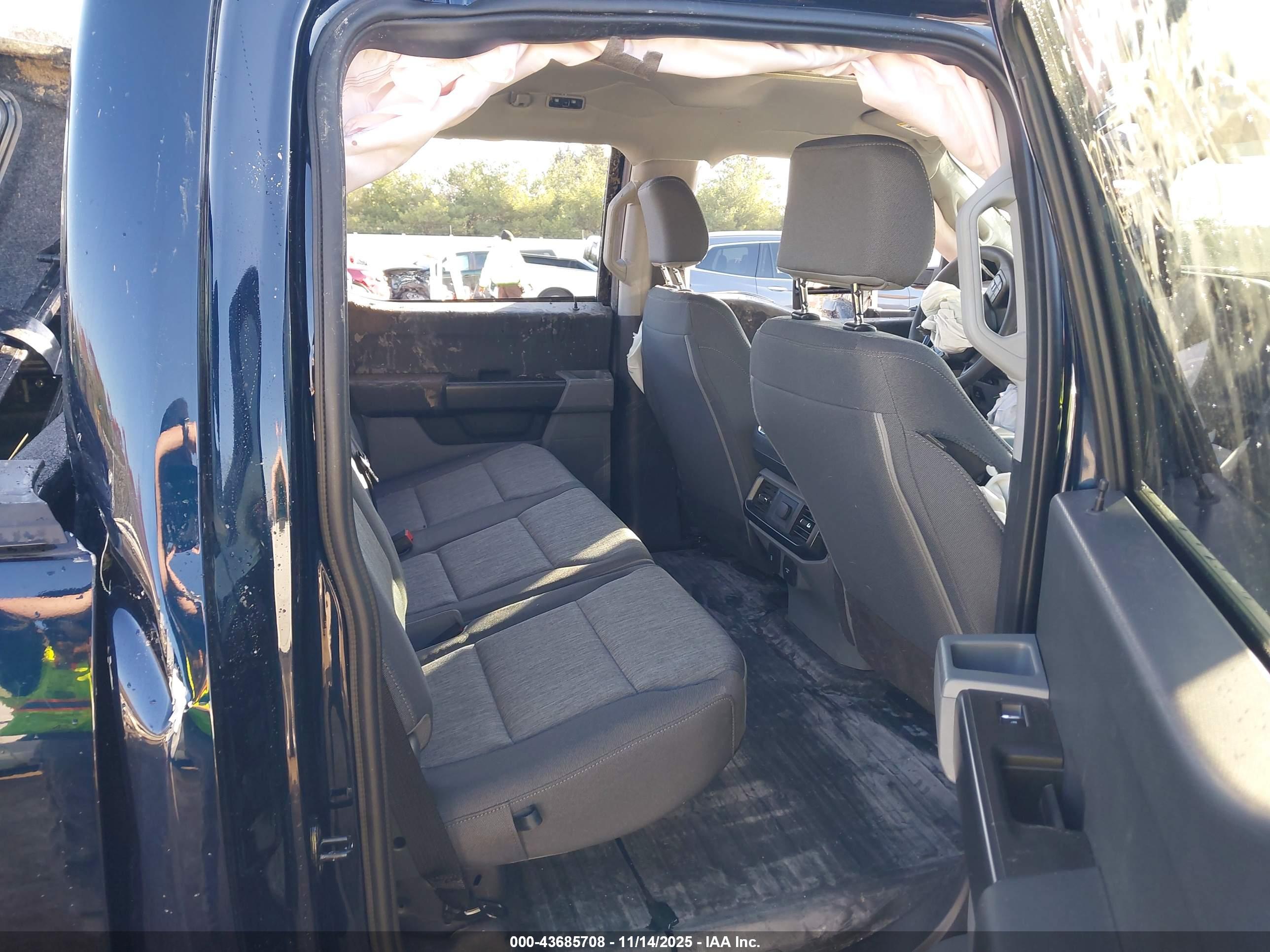 FORD F-150 image 8