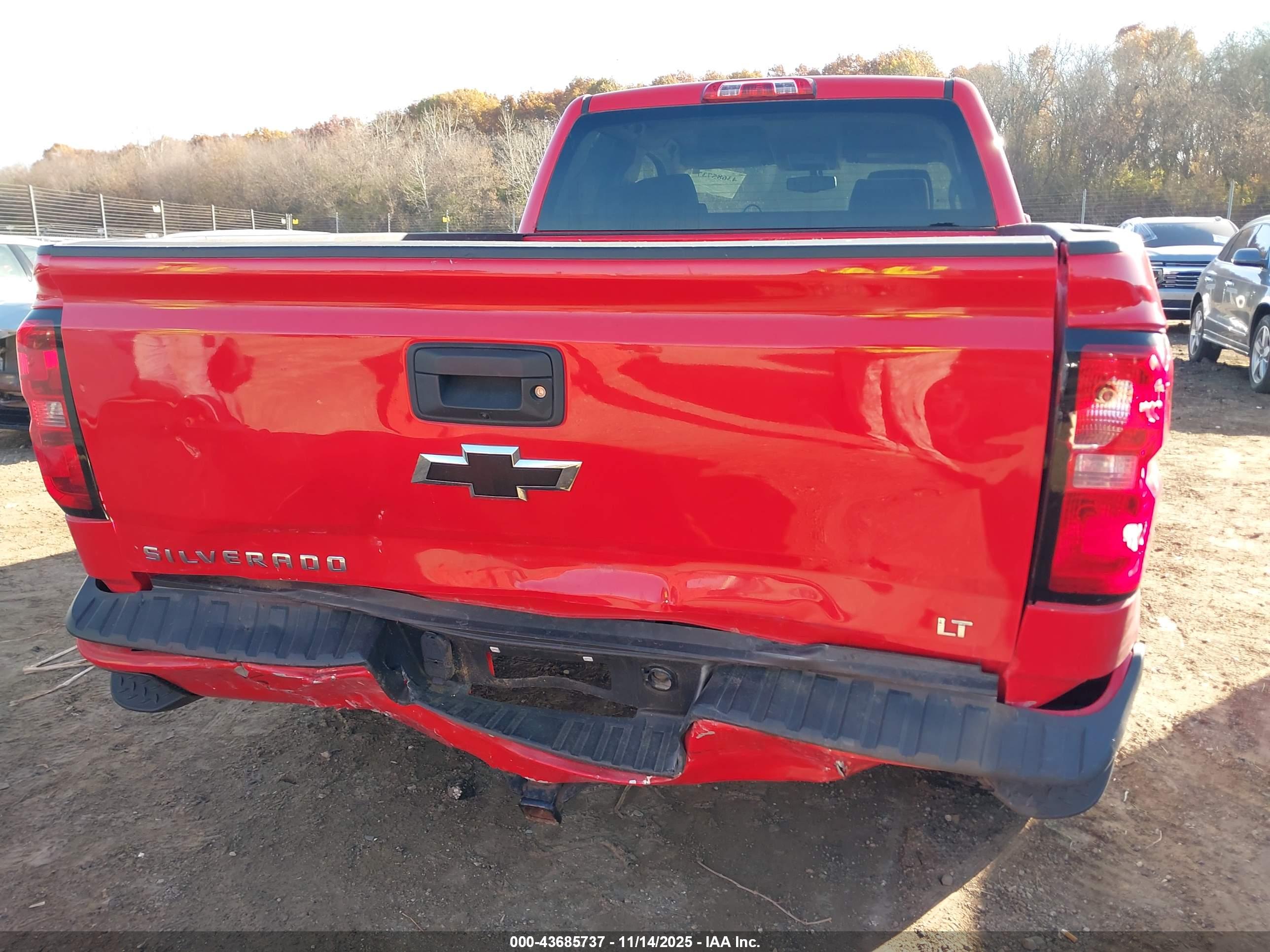 CHEVROLET SILVERADO image 6
