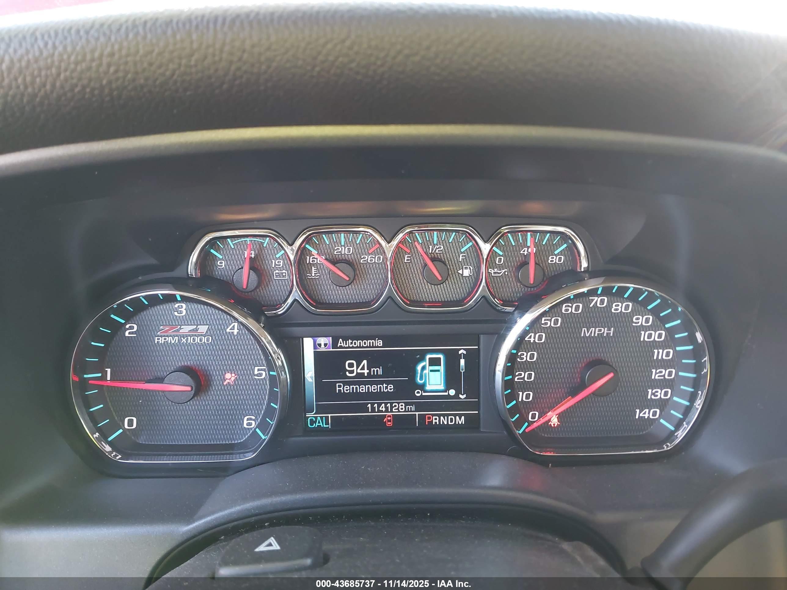 CHEVROLET SILVERADO image 7