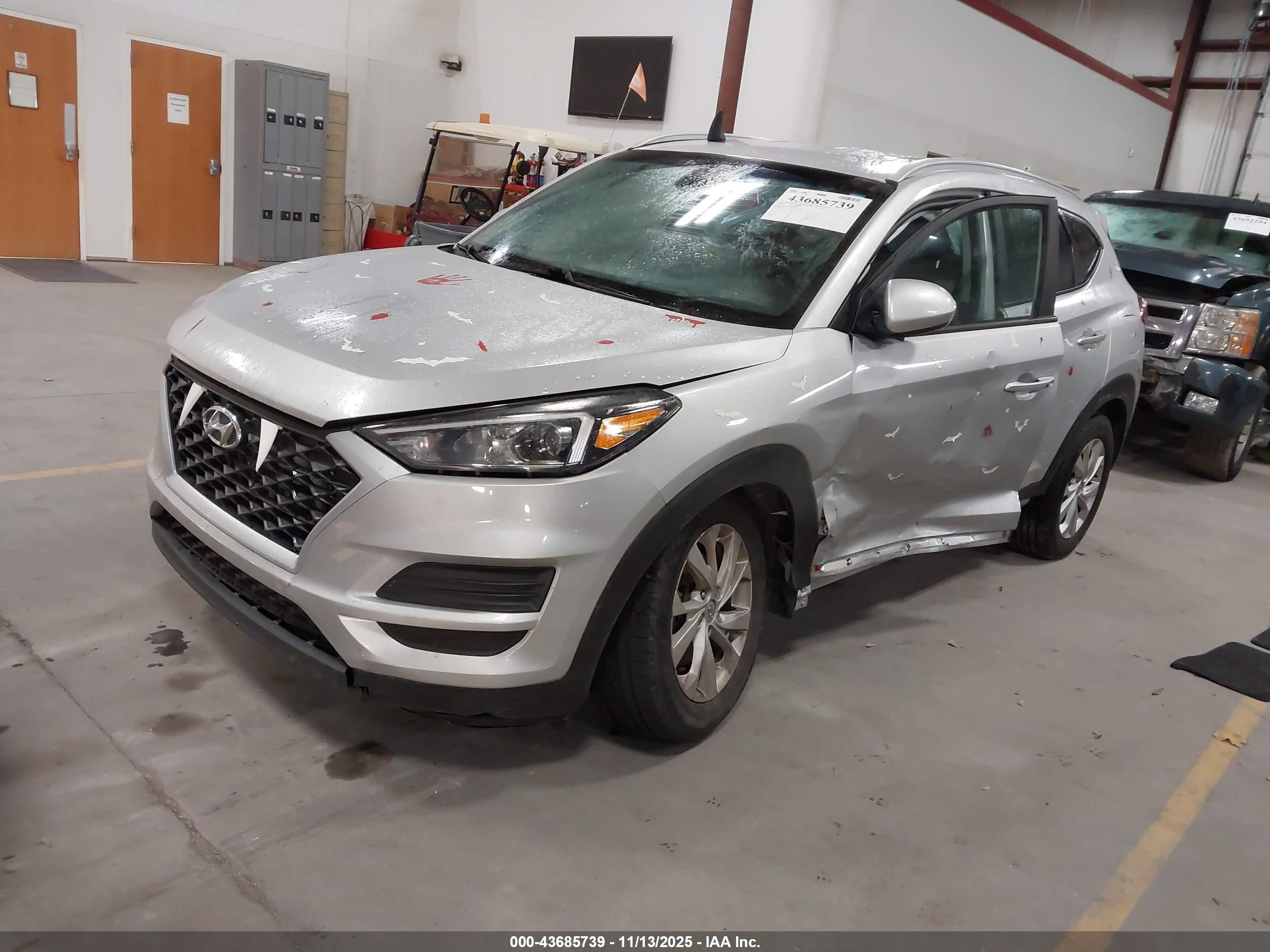 HYUNDAI TUCSON image 2
