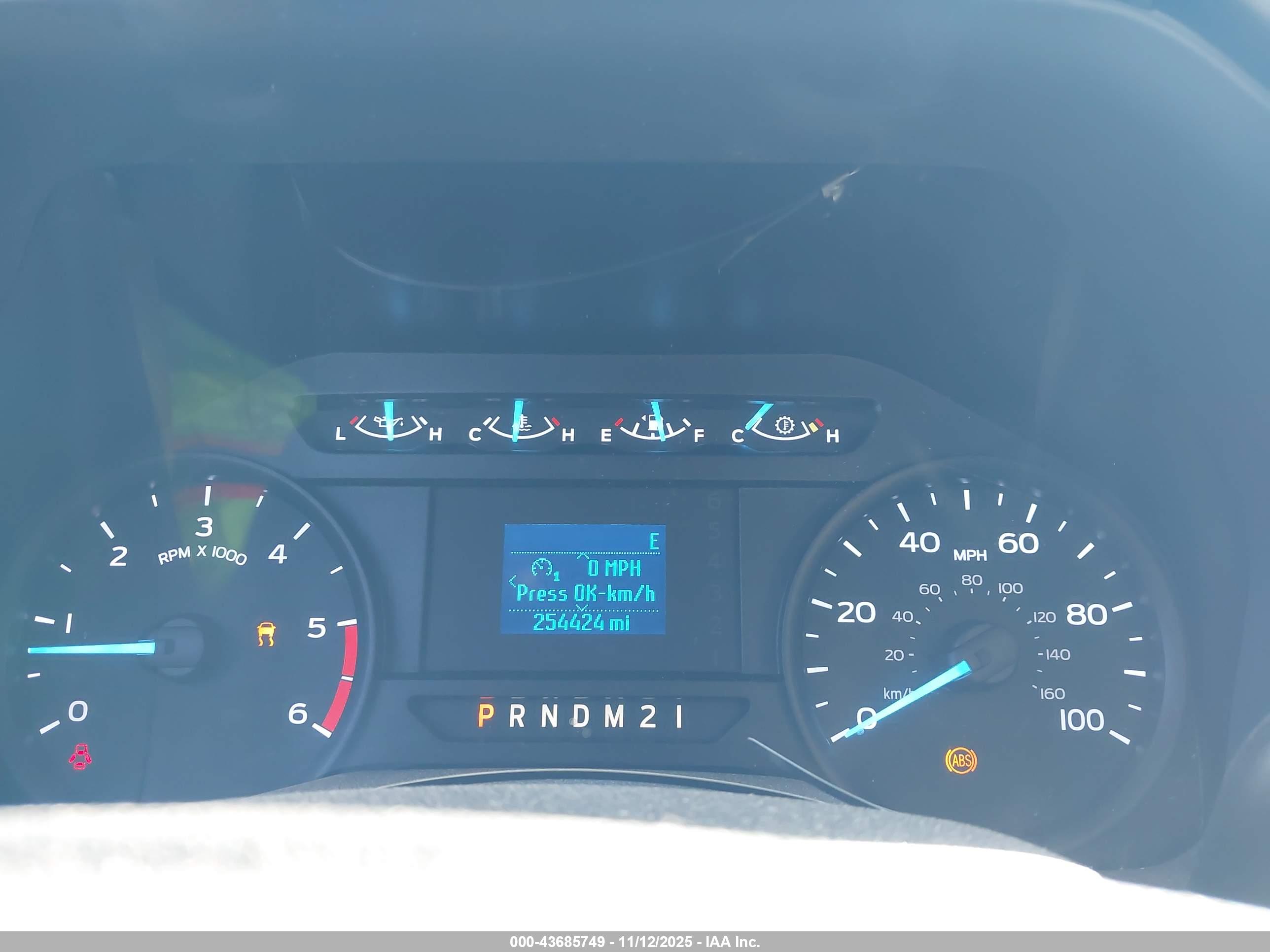 FORD F-550 image 6
