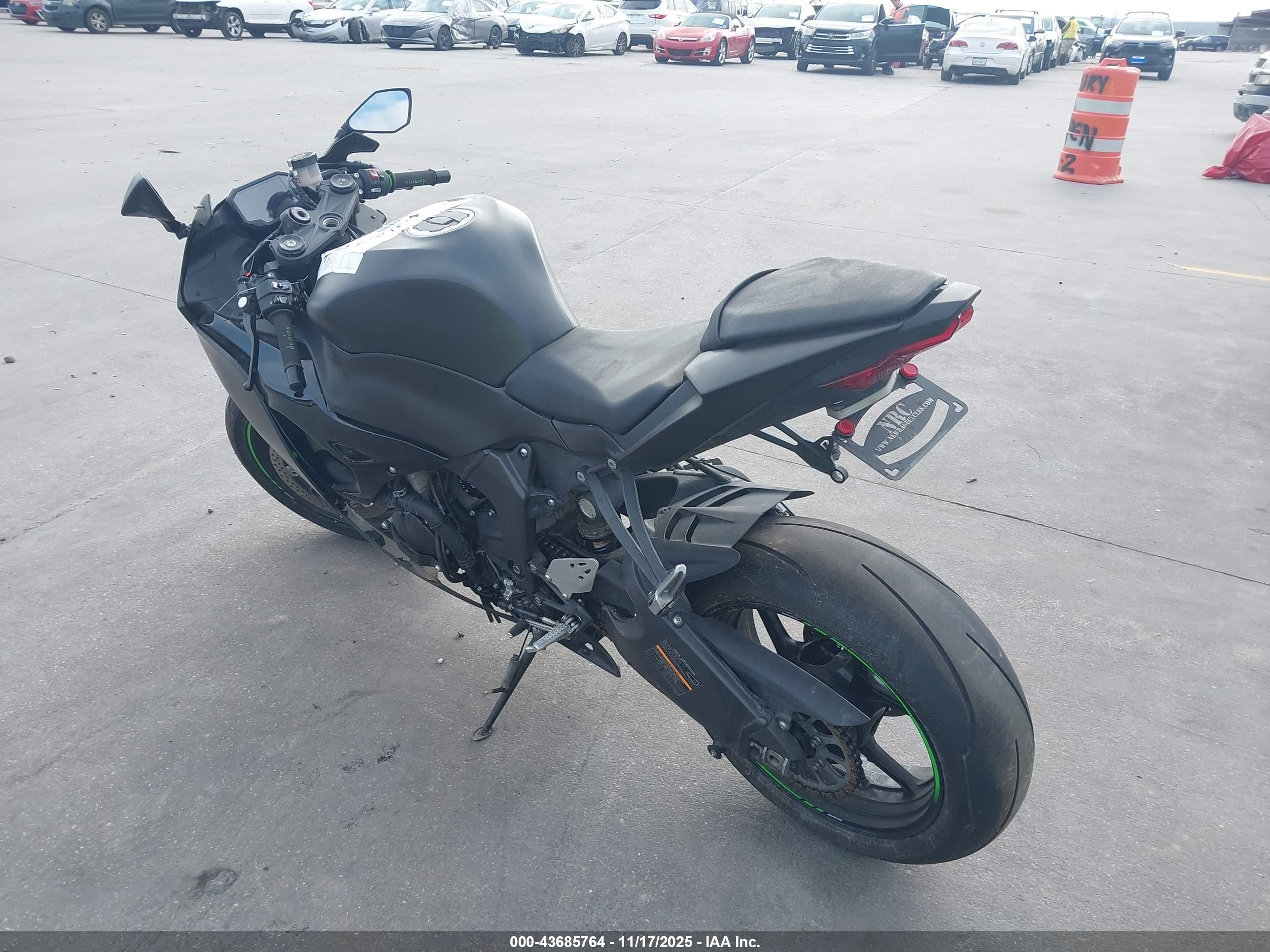 KAWASAKI ZX636 image 3