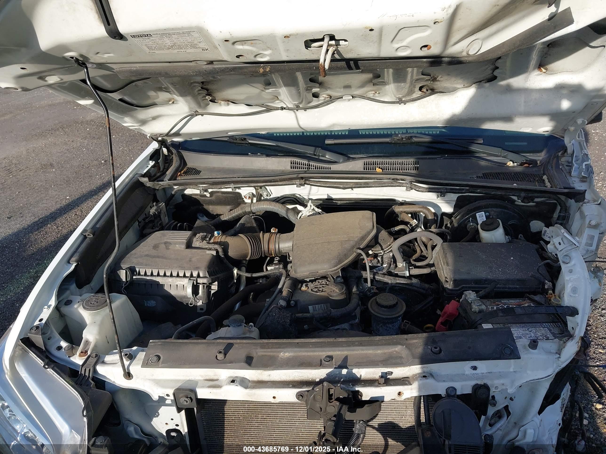 TOYOTA TACOMA image 10