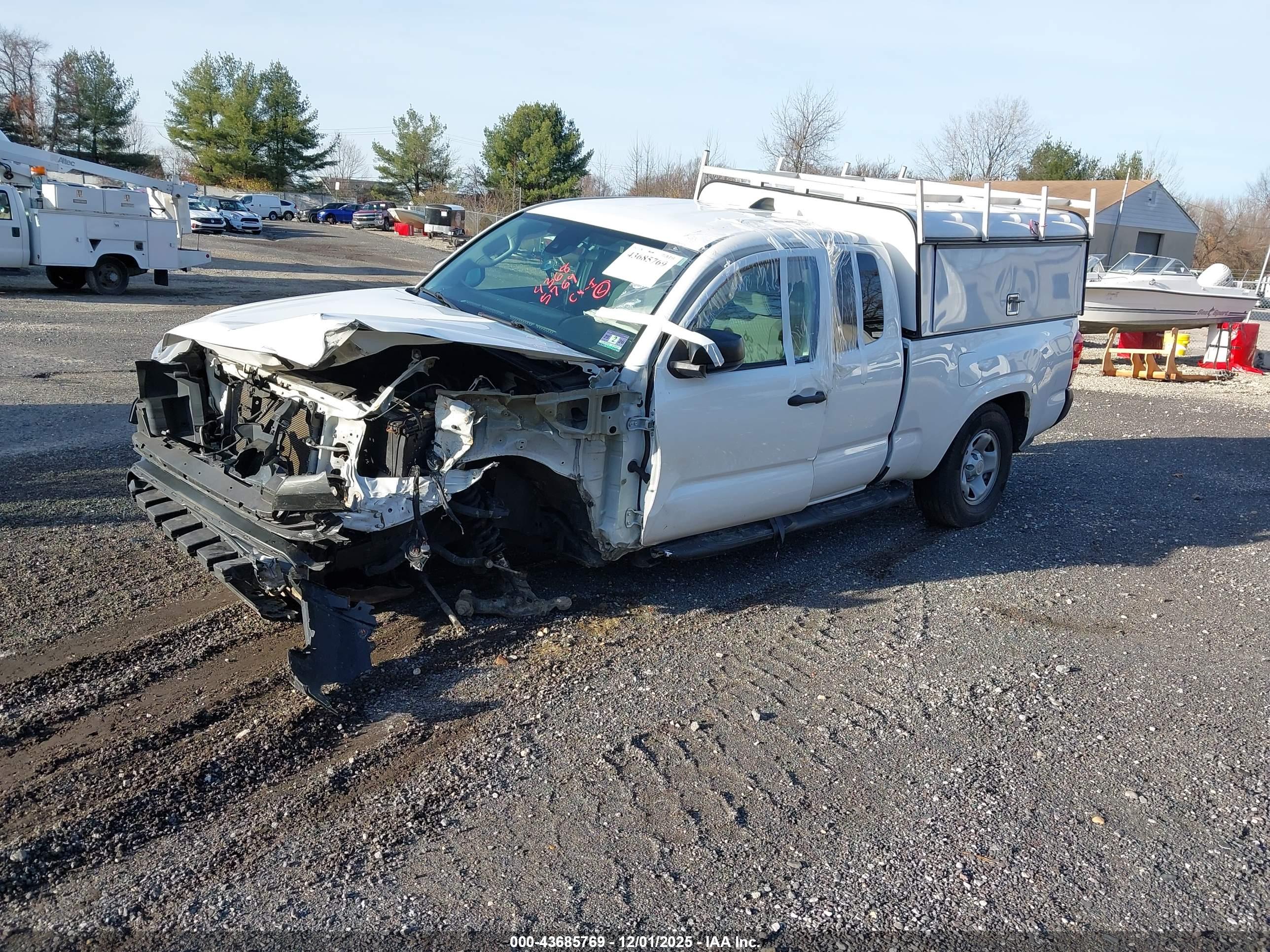 TOYOTA TACOMA image 2