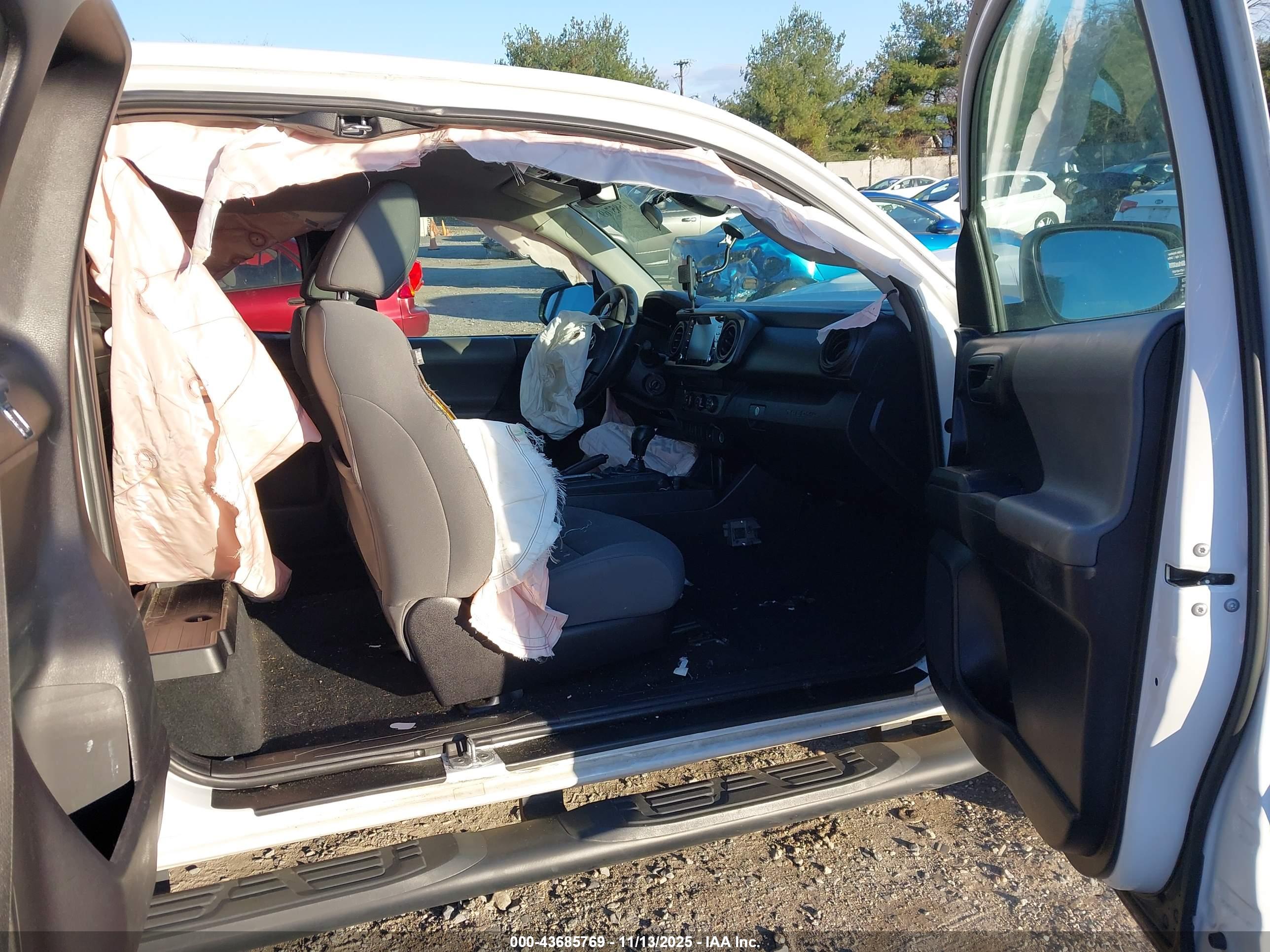 TOYOTA TACOMA image 5