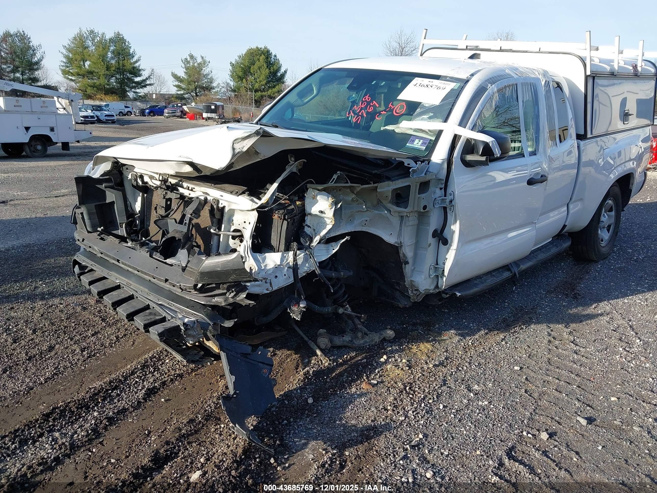 TOYOTA TACOMA image 6