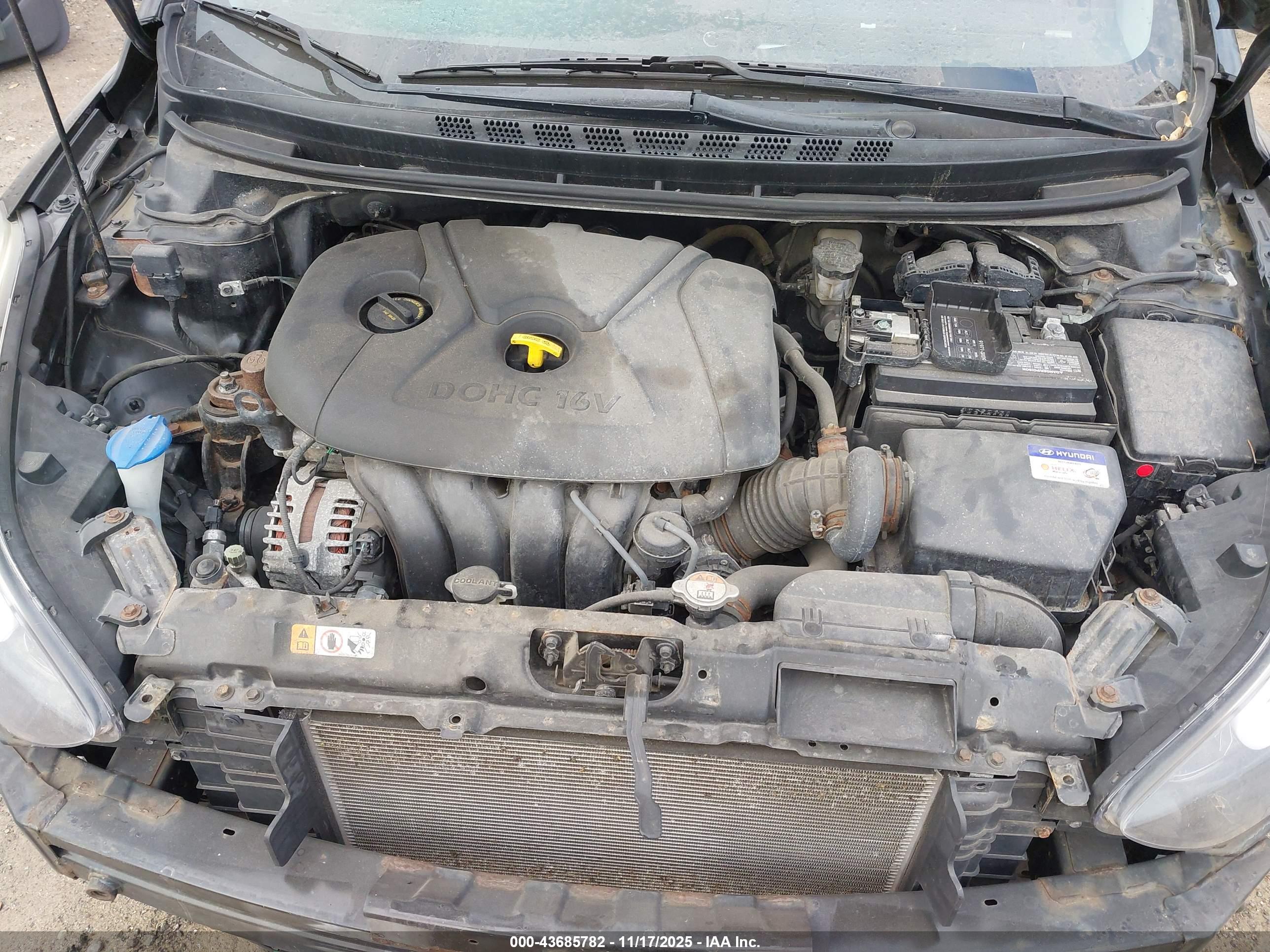 HYUNDAI ELANTRA image 10