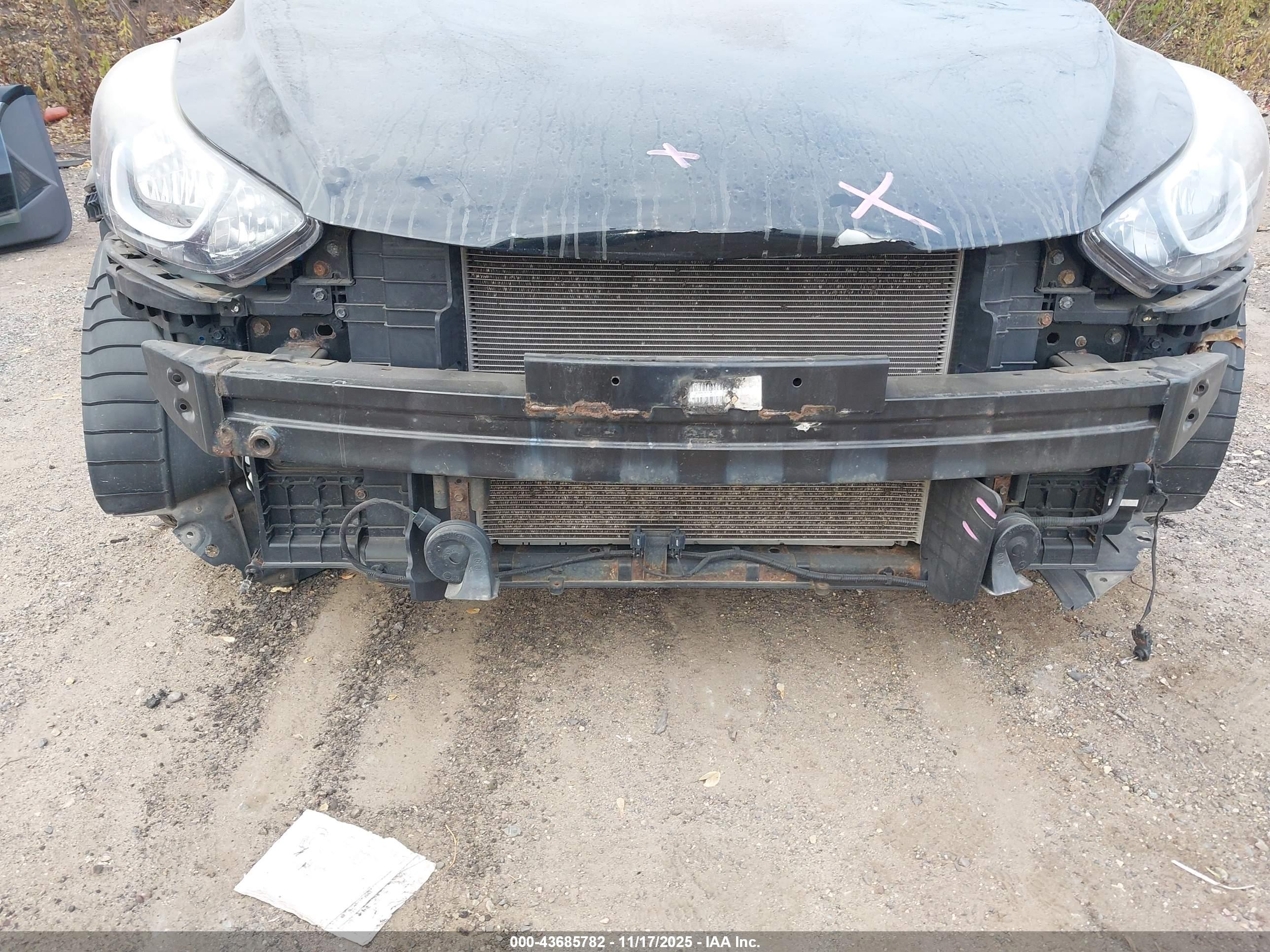 HYUNDAI ELANTRA image 6