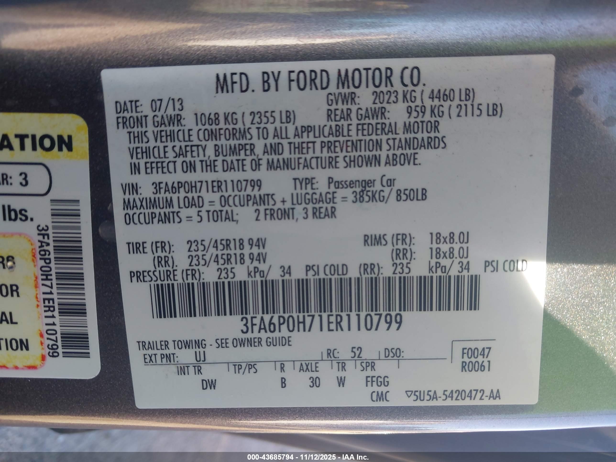 FORD FUSION image 9