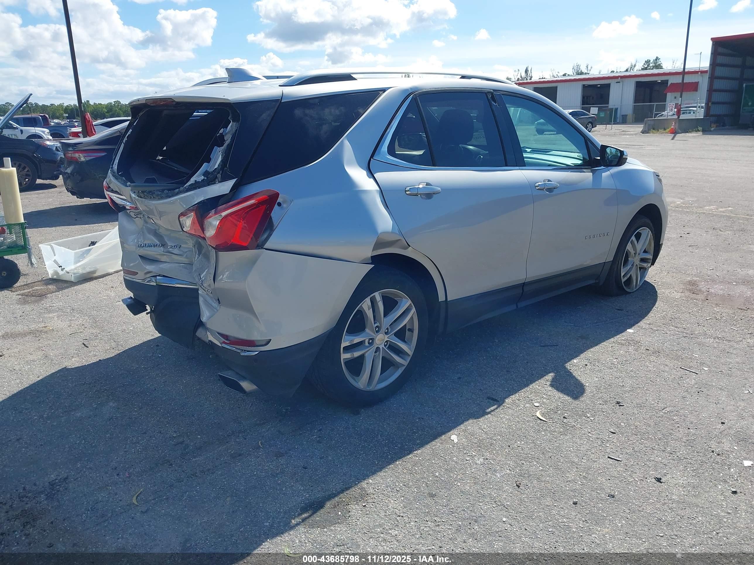 CHEVROLET EQUINOX image 4