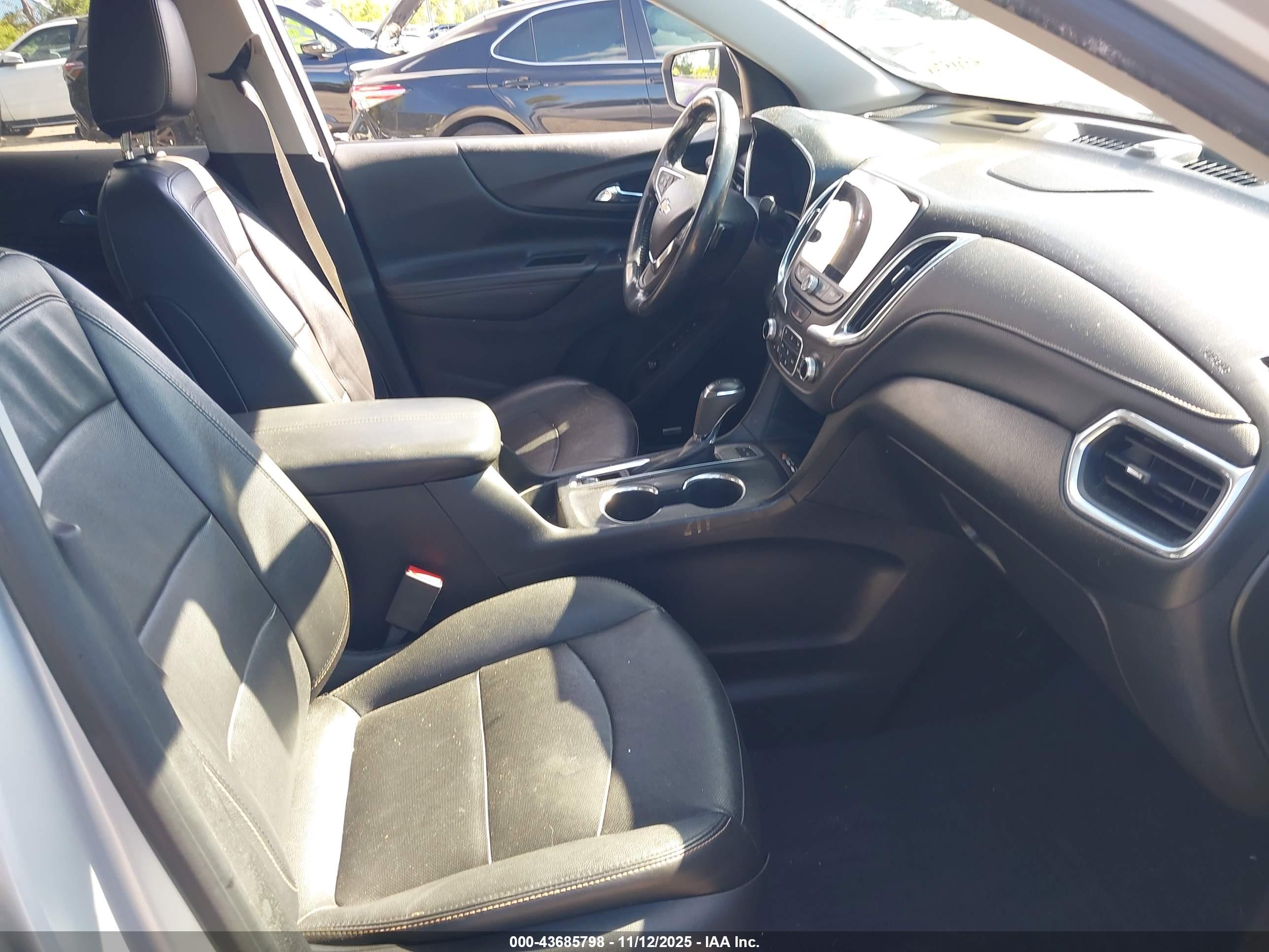 CHEVROLET EQUINOX image 5