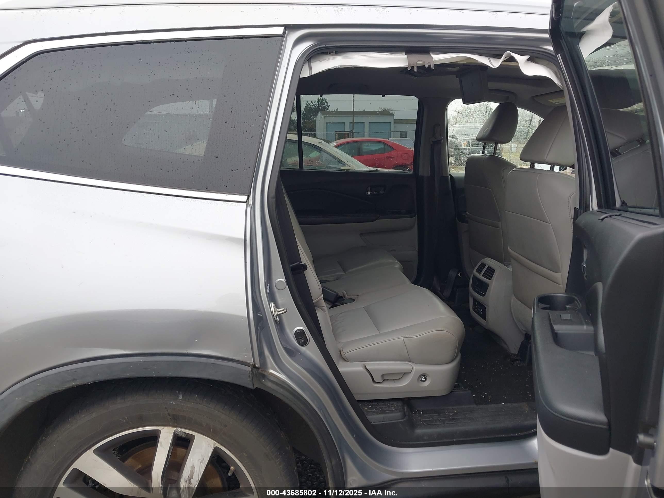 HONDA PILOT image 8