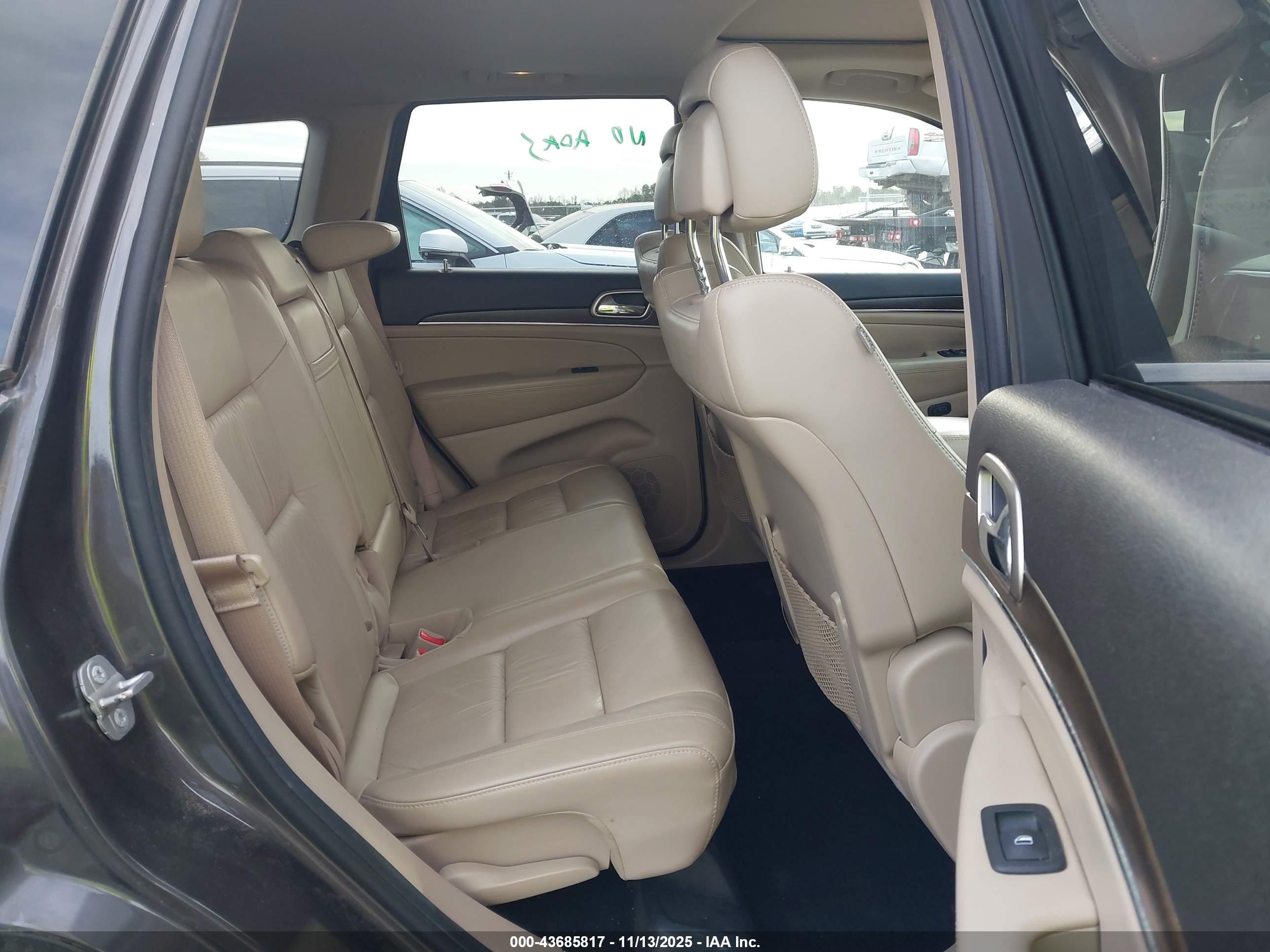 JEEP GRAND image 8