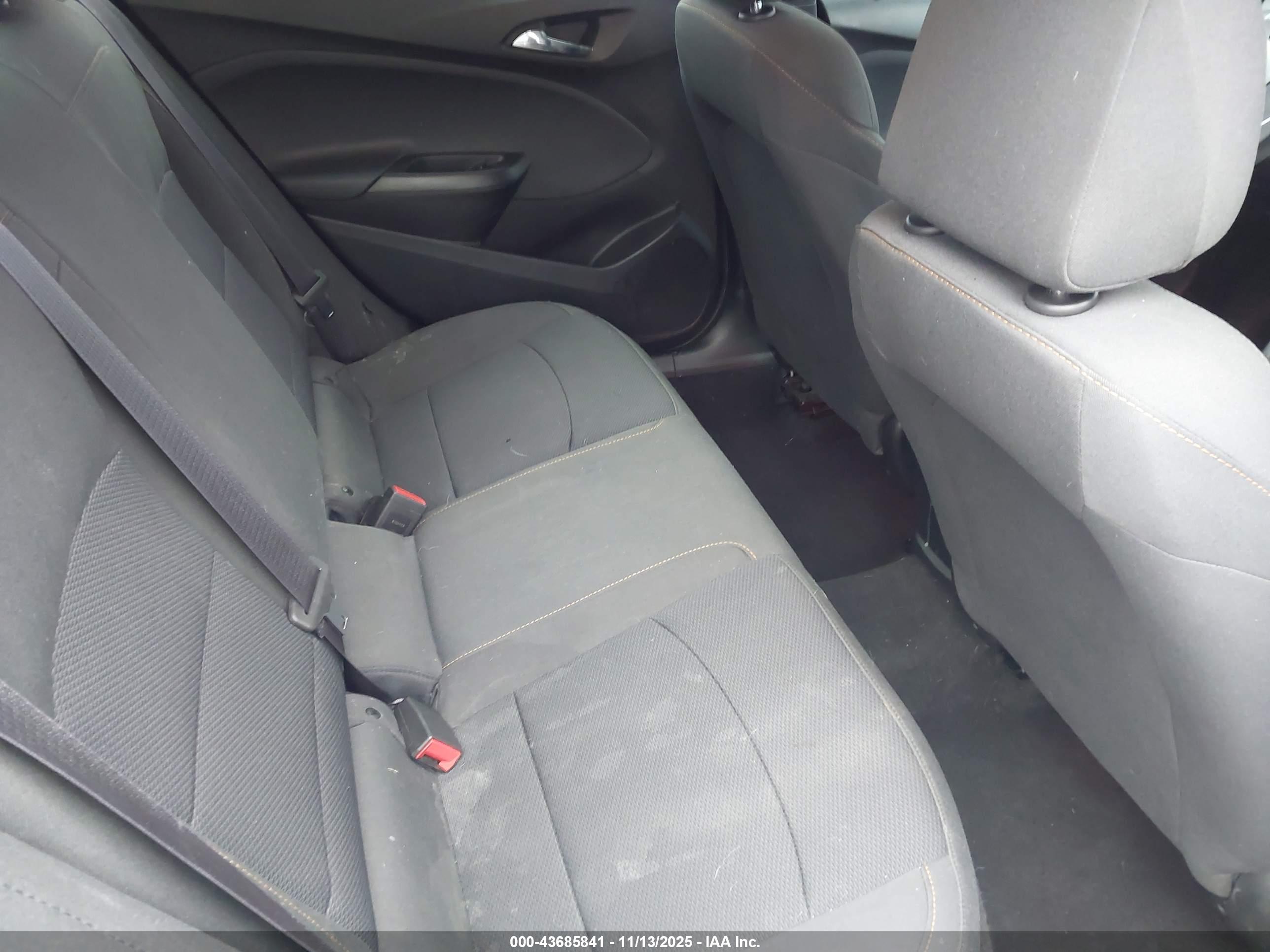CHEVROLET CRUZE image 8