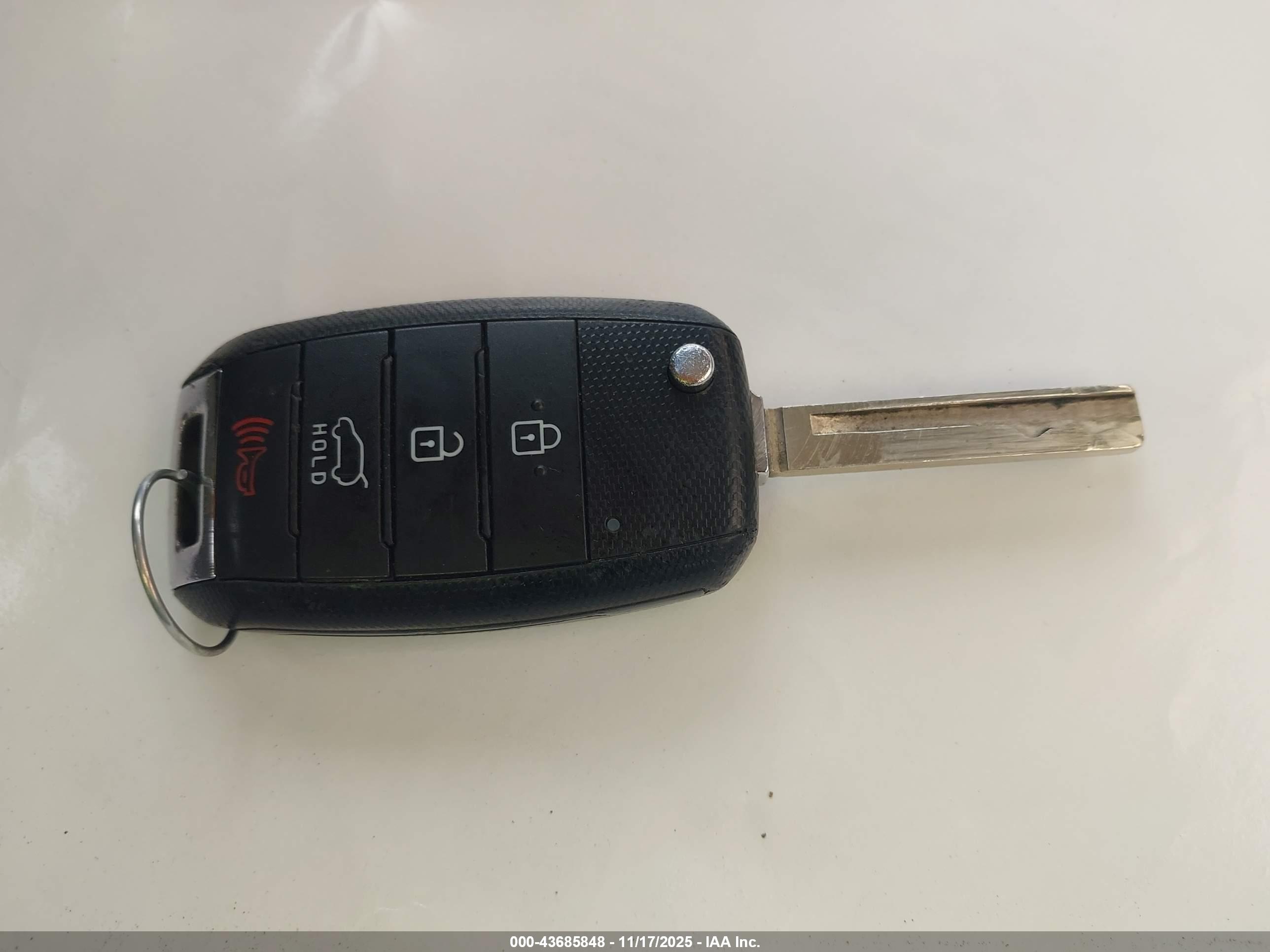 KIA SORENTO image 11