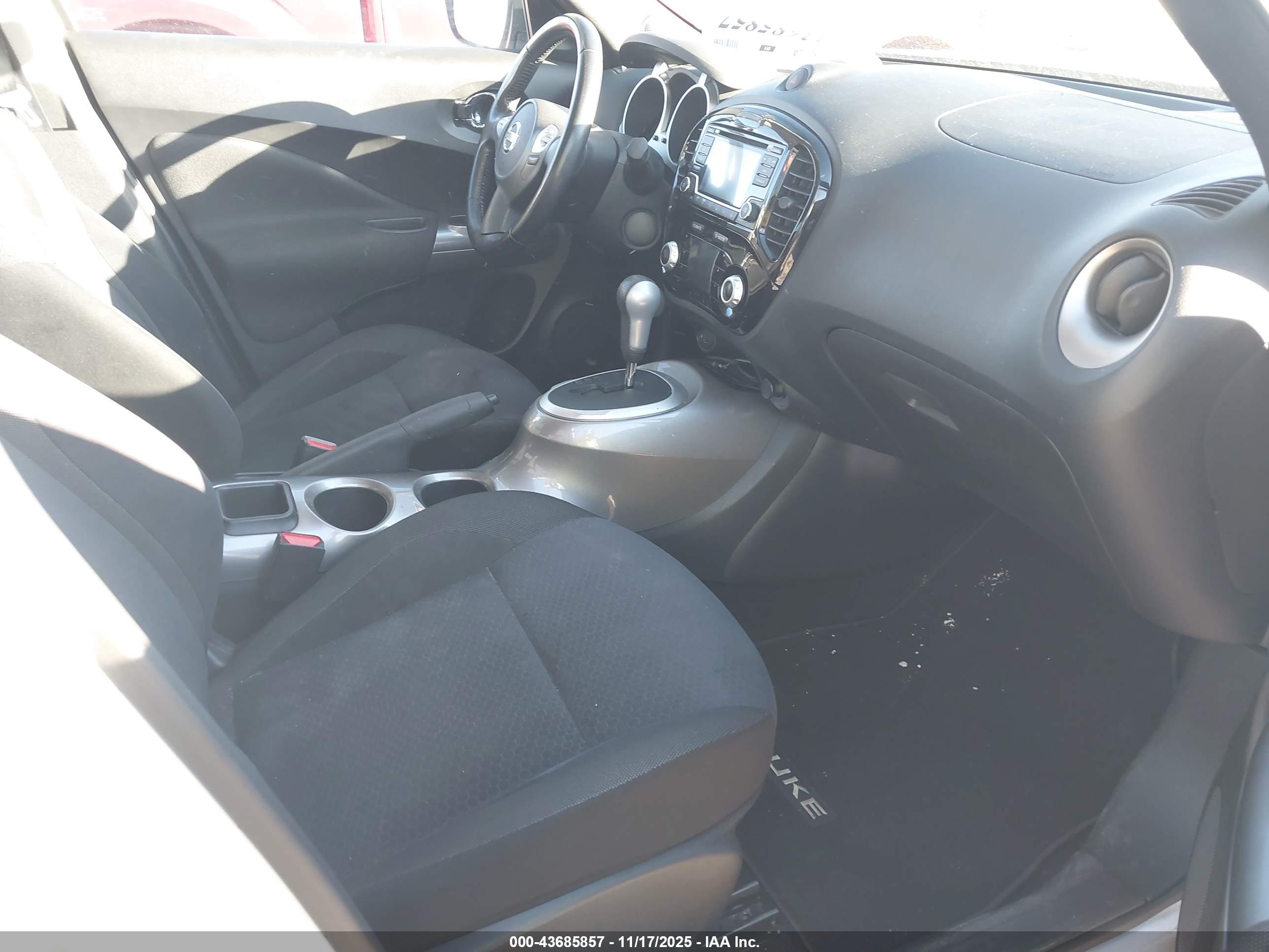 NISSAN JUKE image 5