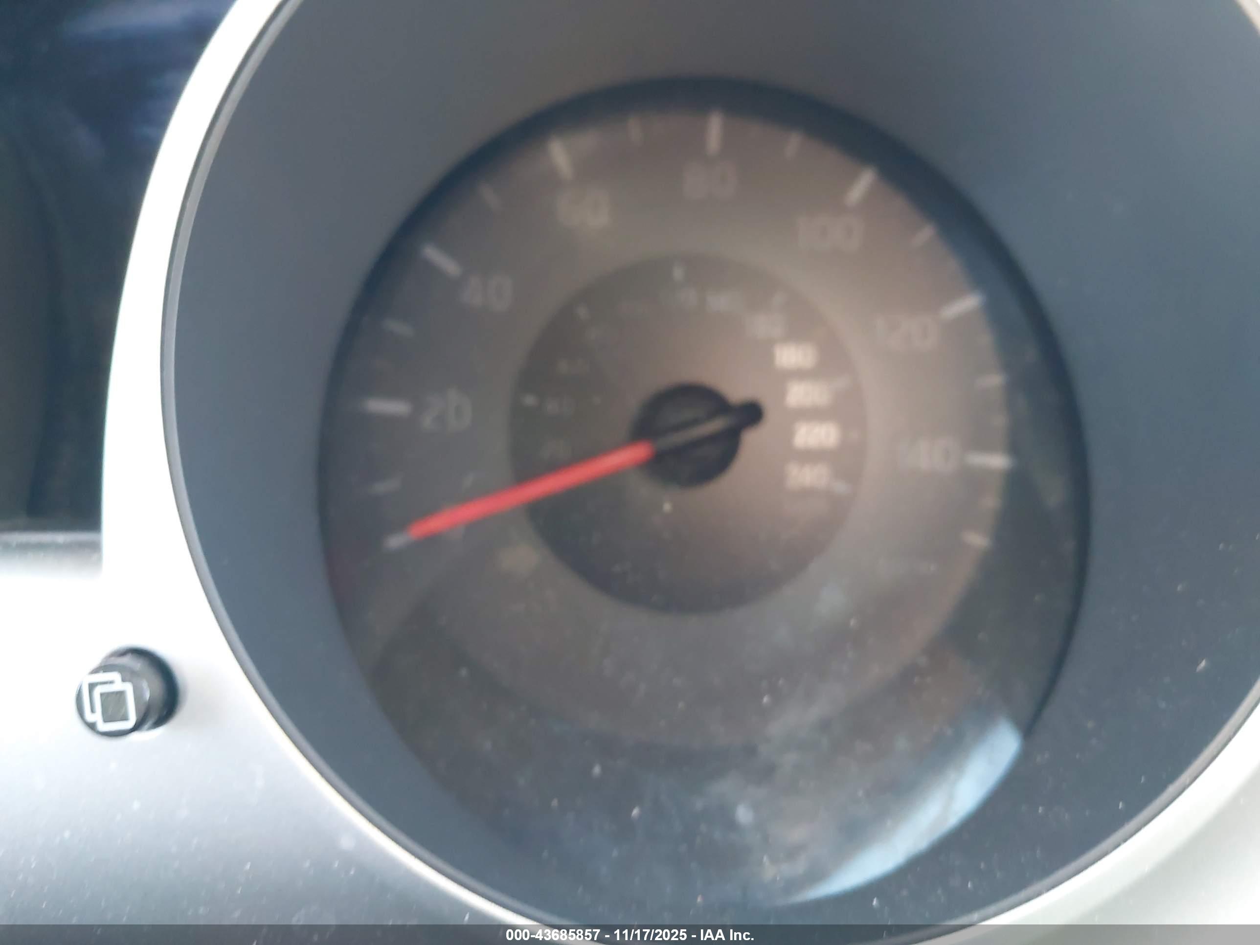 NISSAN JUKE image 7