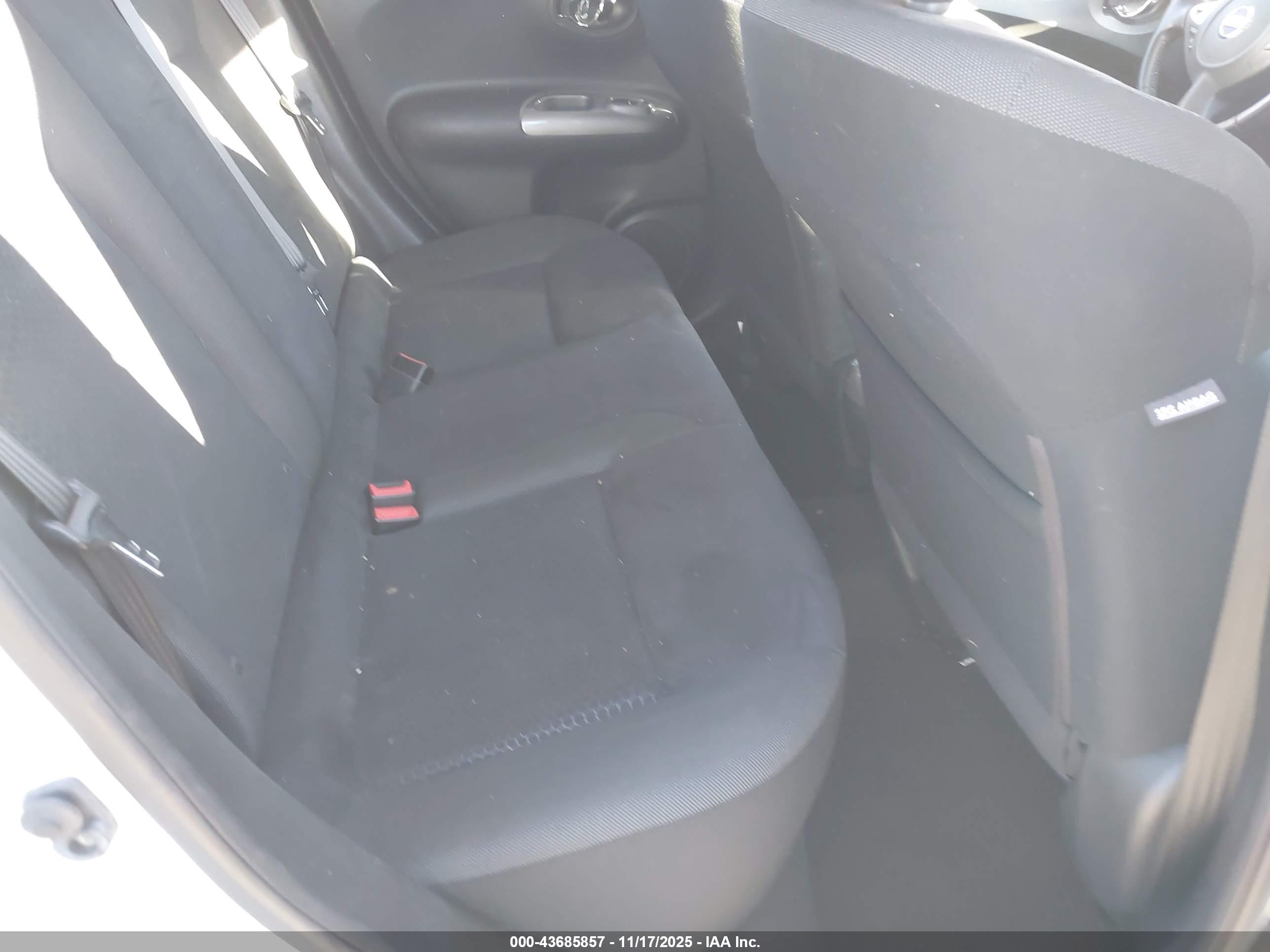 NISSAN JUKE image 8