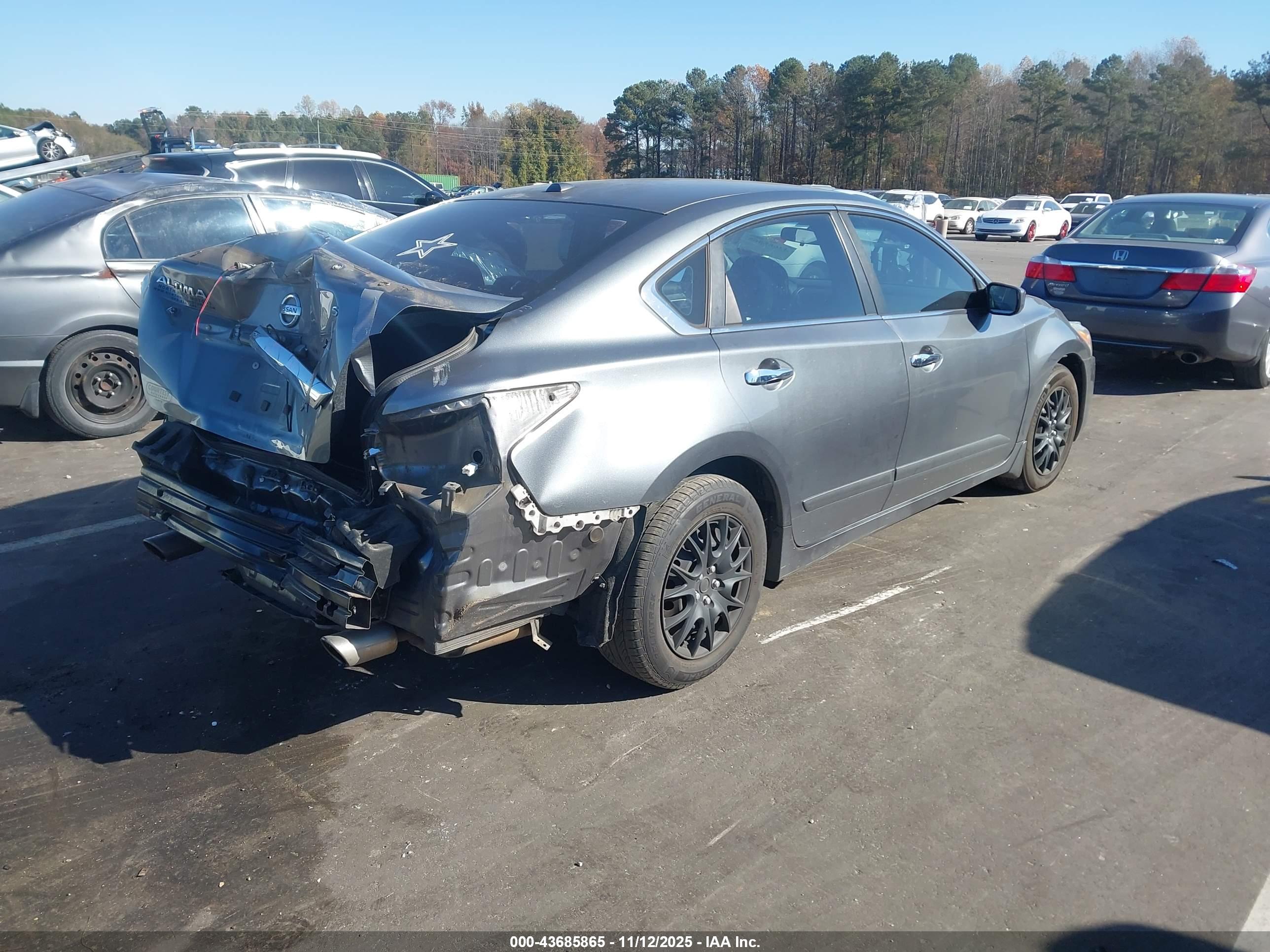 NISSAN ALTIMA image 4