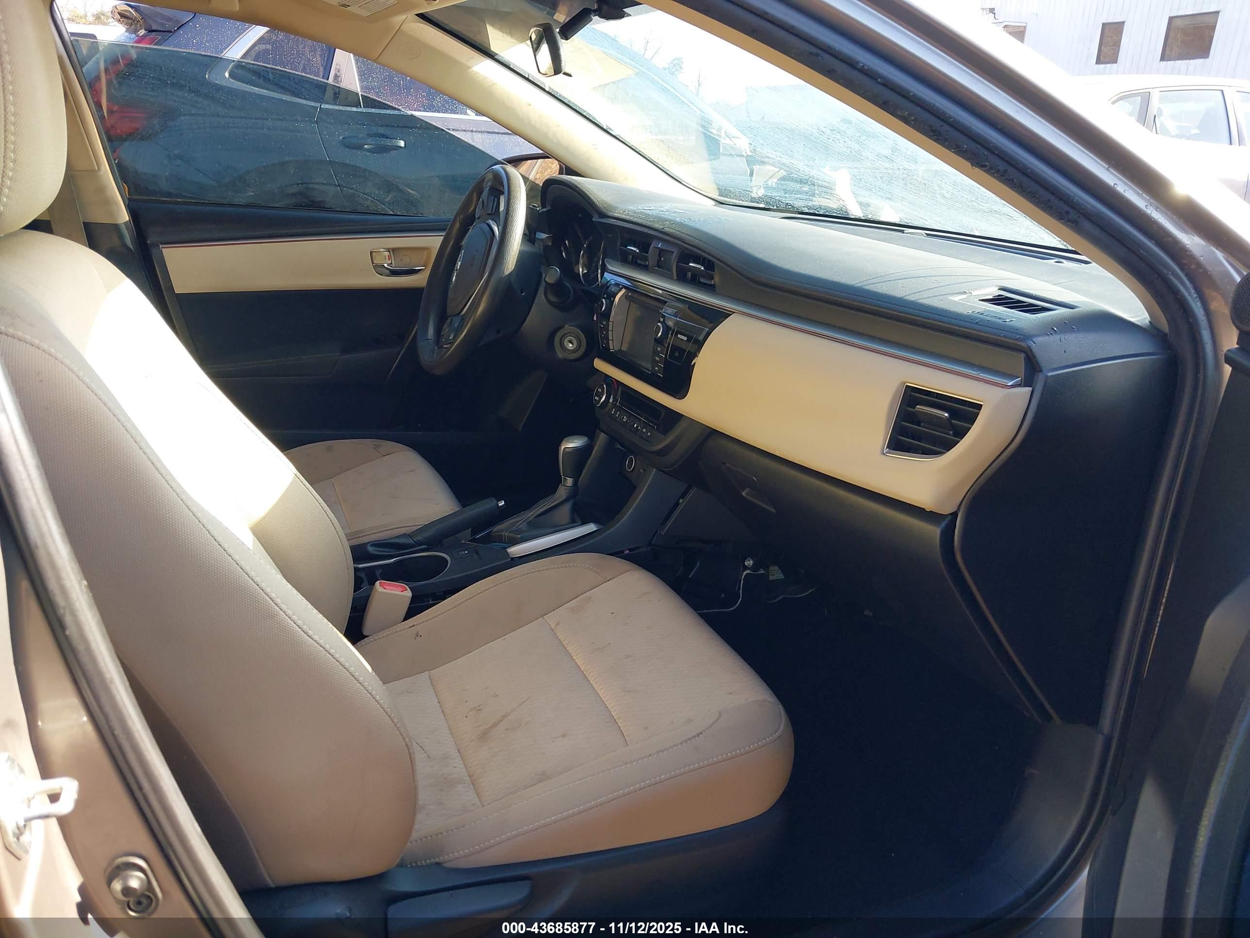TOYOTA COROLLA image 5