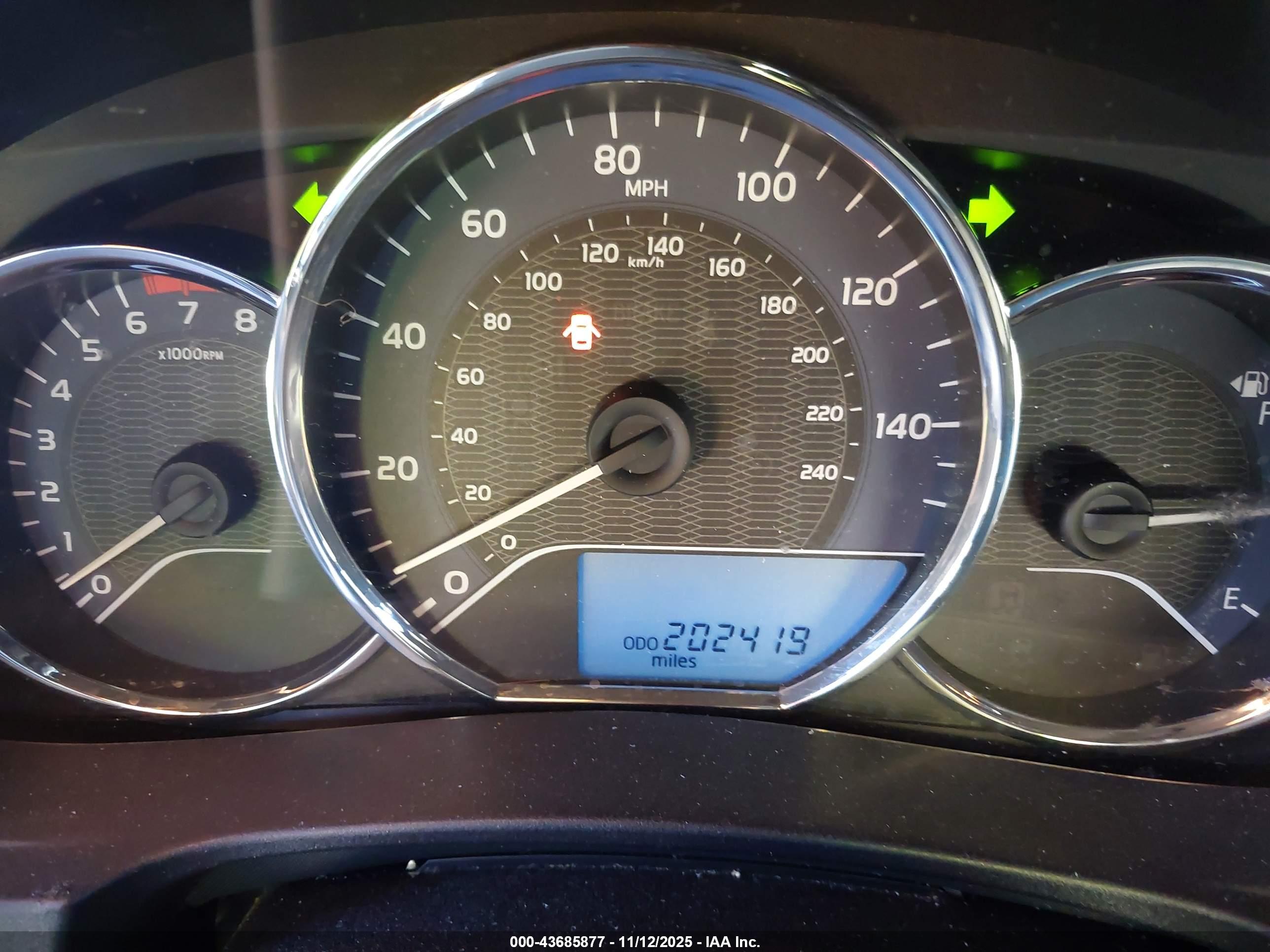 TOYOTA COROLLA image 7