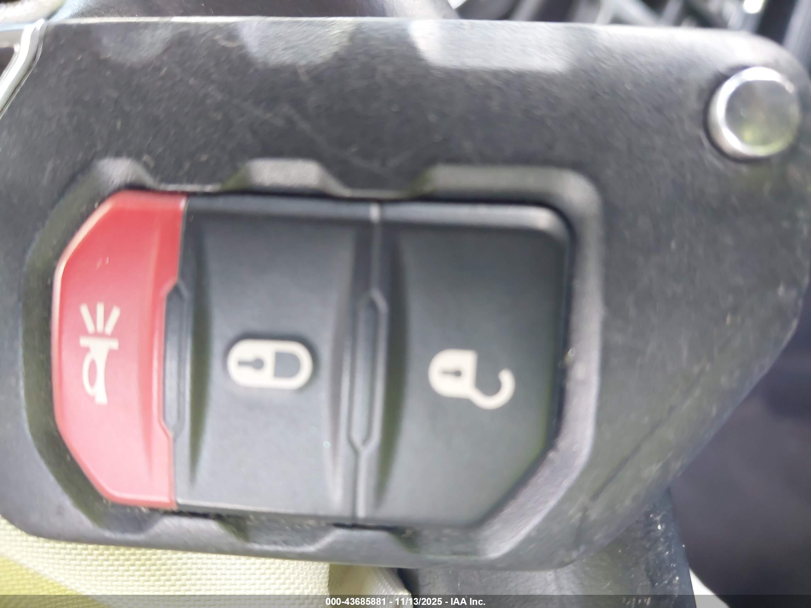 JEEP WRANGLER image 11