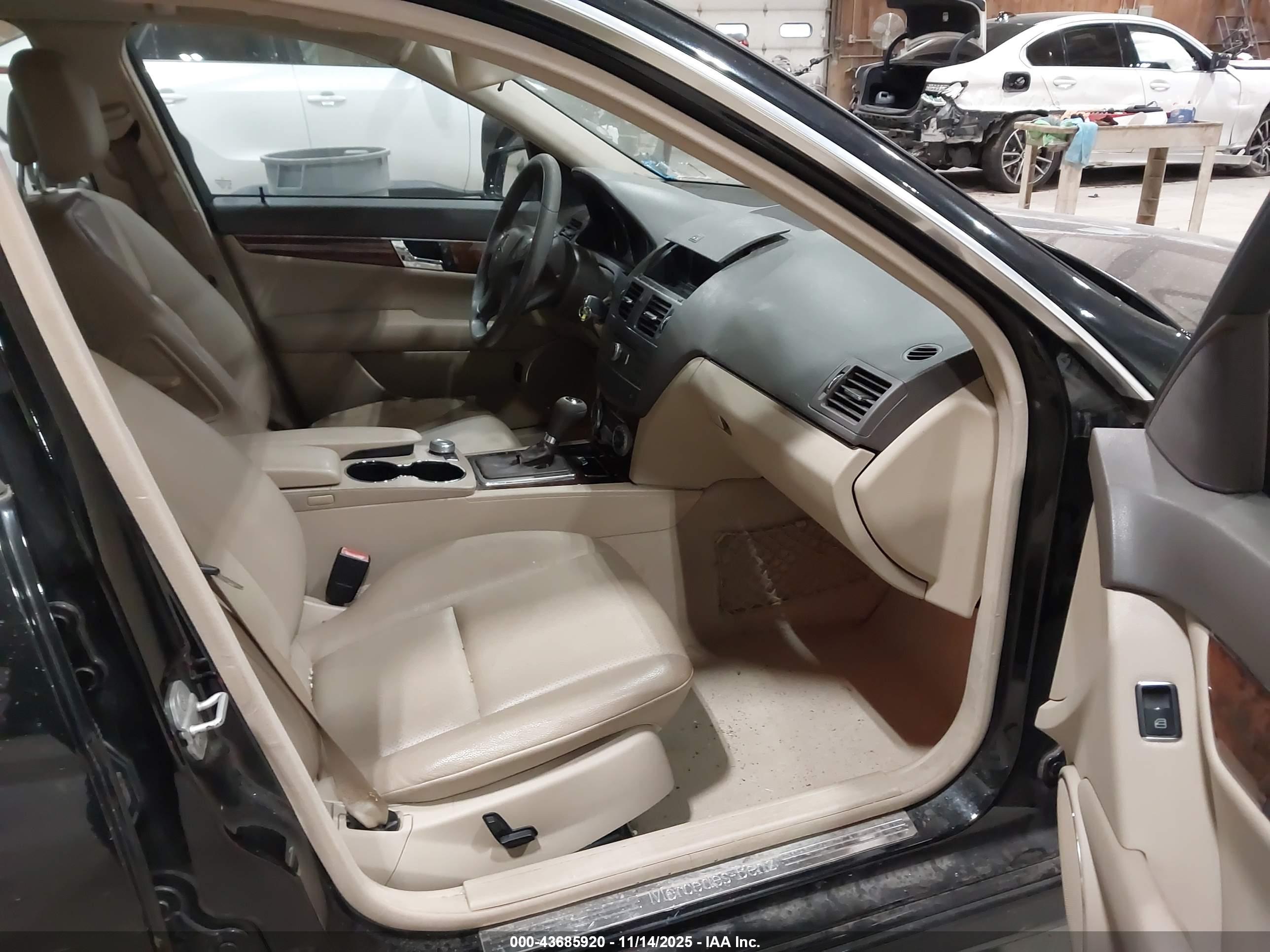 MERCEDES-BENZ C image 5