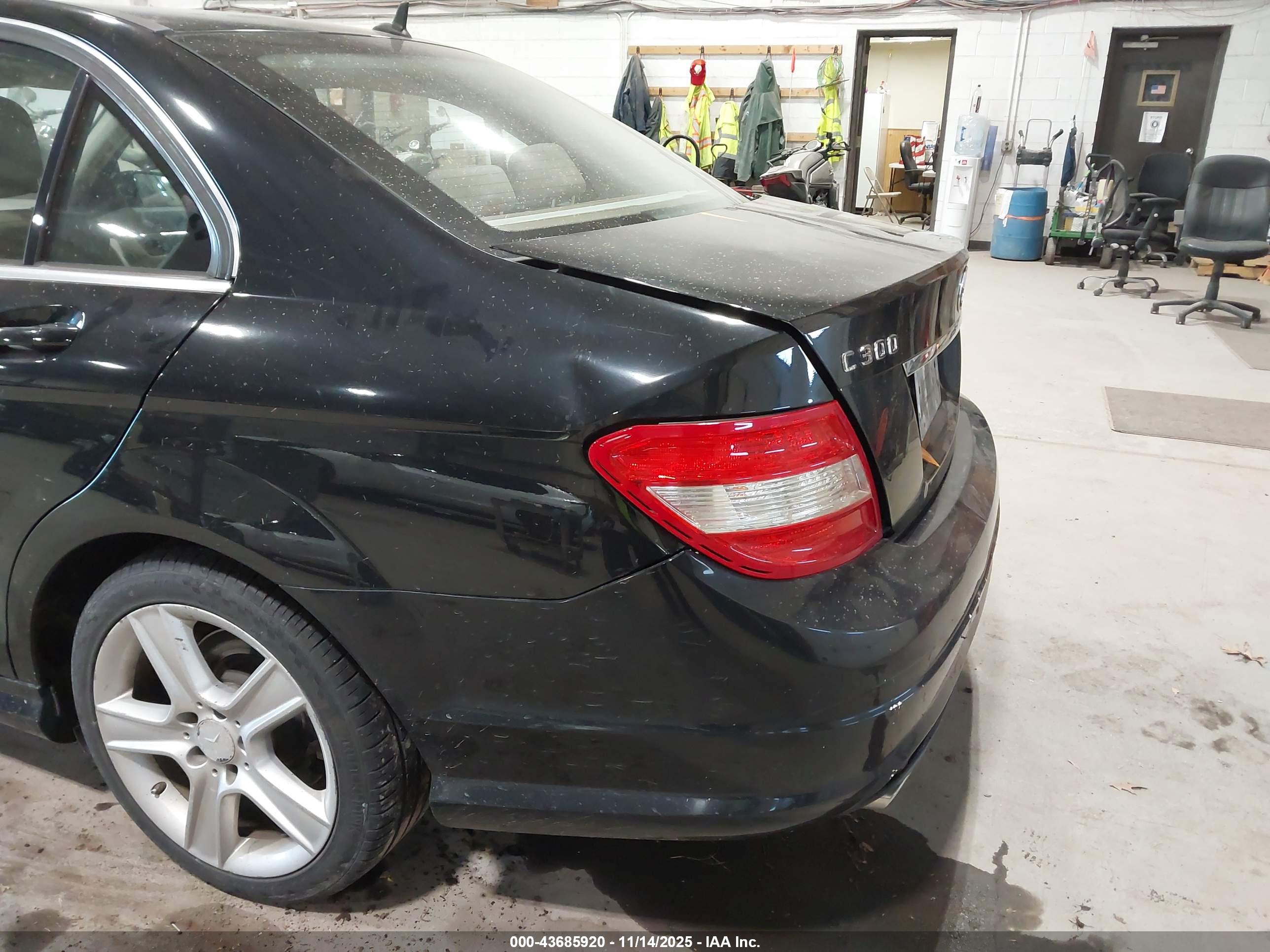 MERCEDES-BENZ C image 6