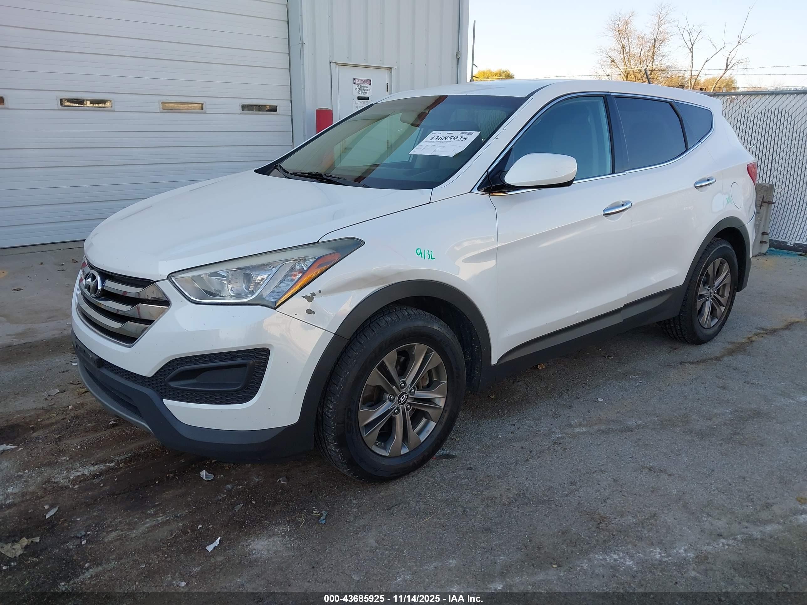 HYUNDAI SANTA image 2
