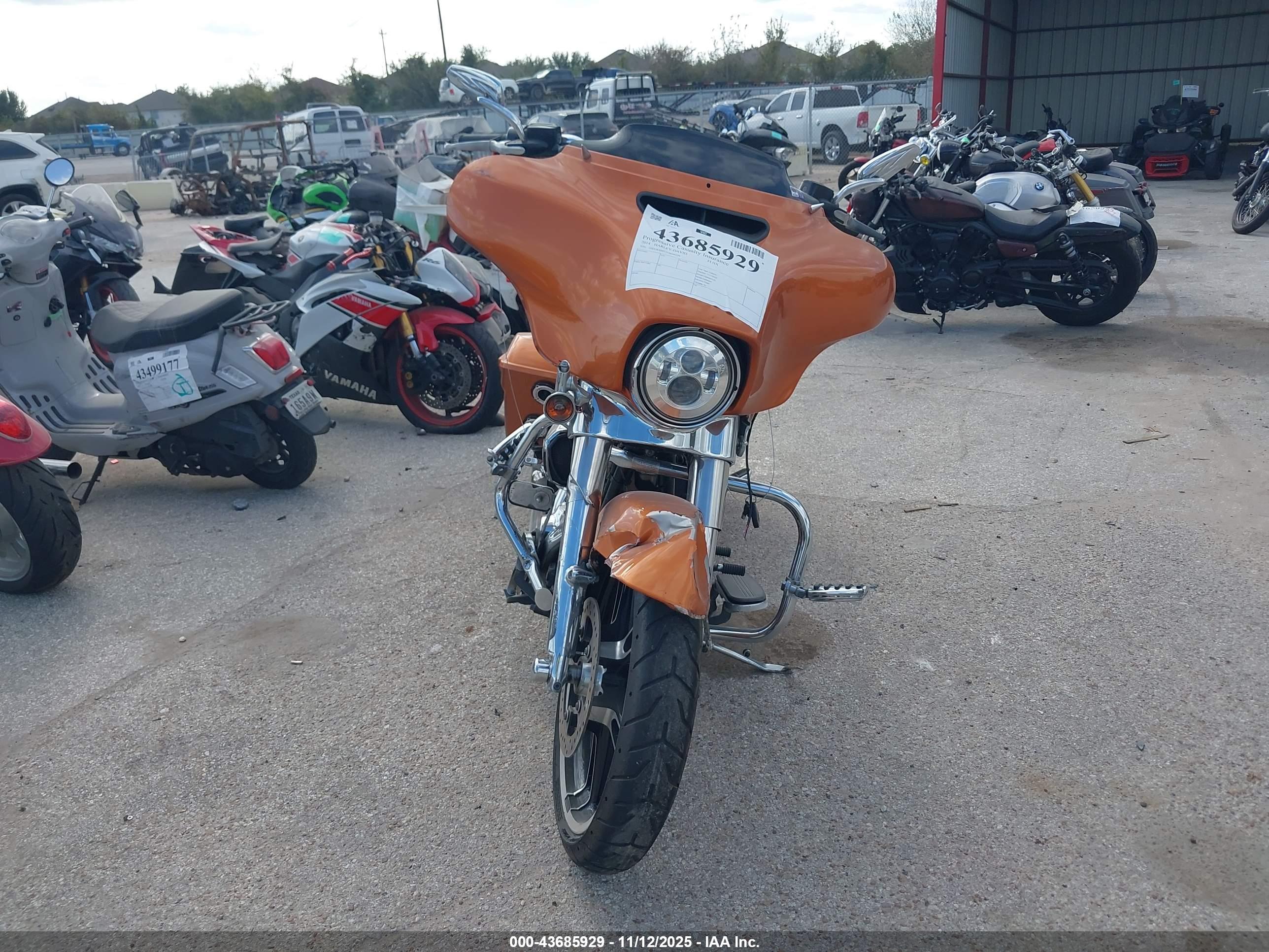 HARLEY-DAVIDSON FLHX image 5