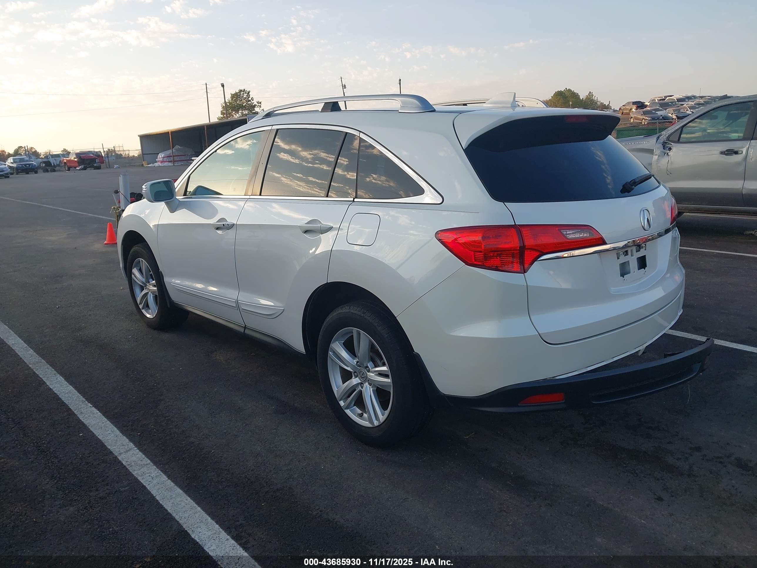 ACURA RDX image 3