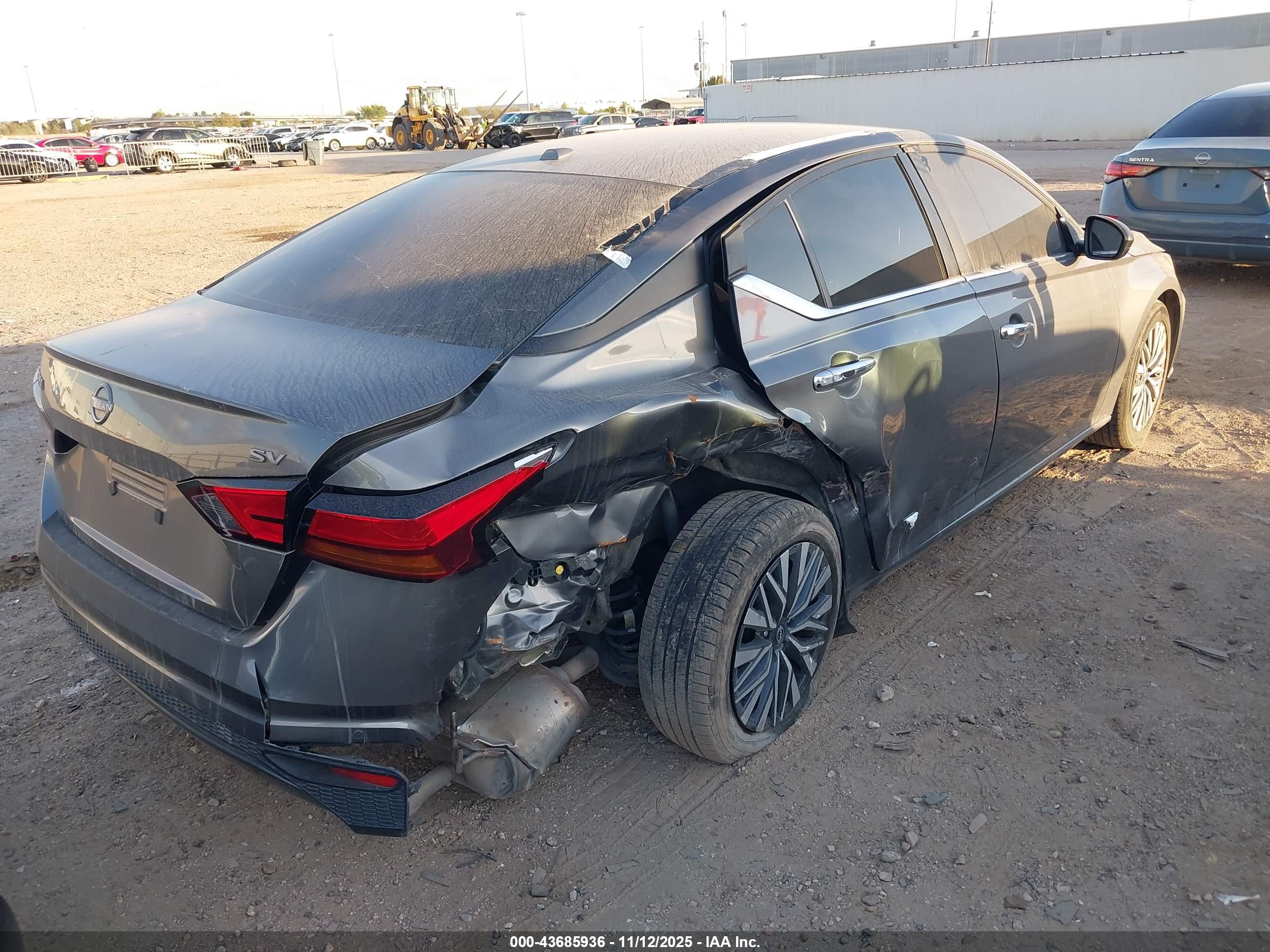 NISSAN ALTIMA image 4