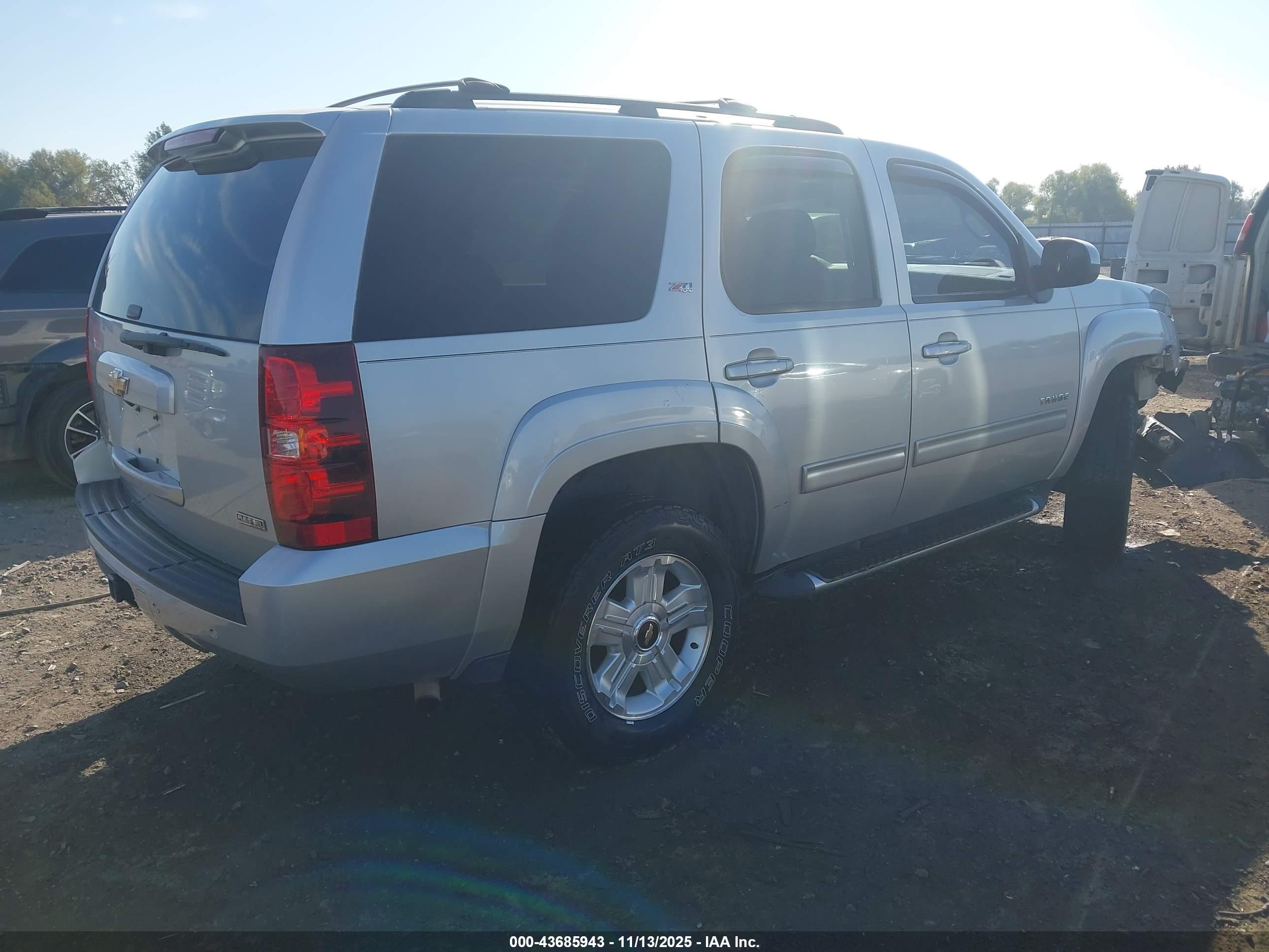 CHEVROLET TAHOE image 4