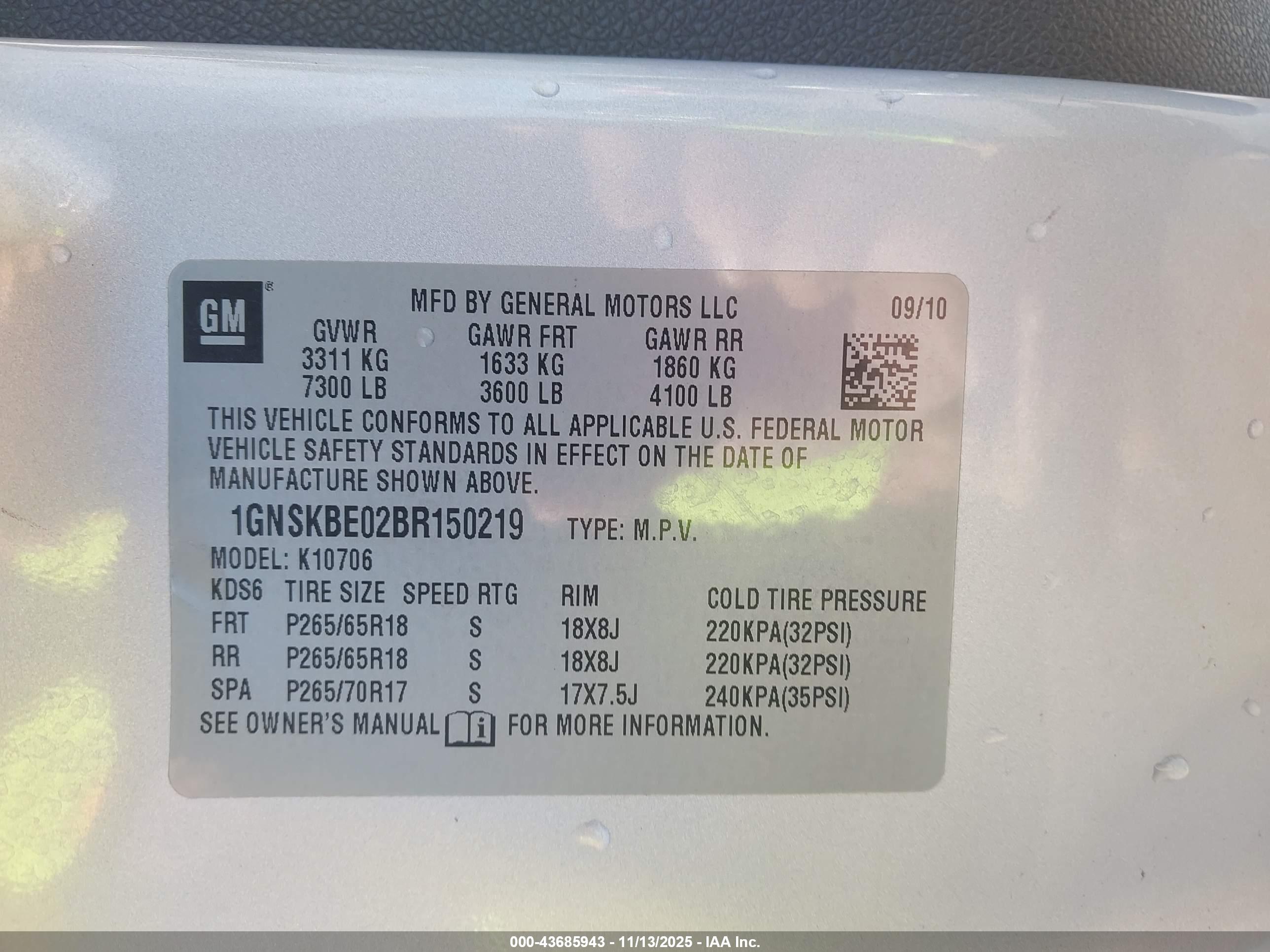 CHEVROLET TAHOE image 9