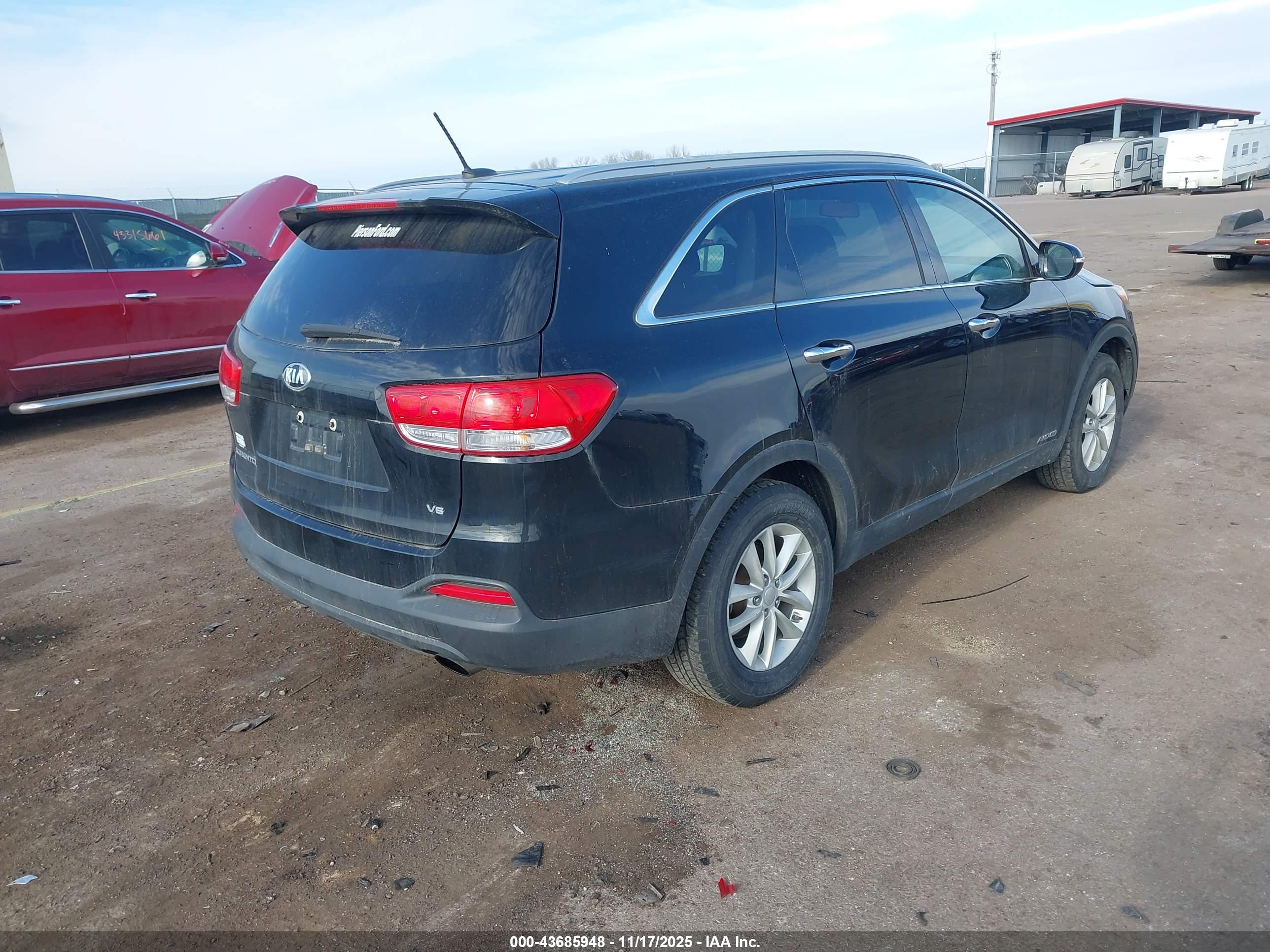 KIA SORENTO image 4
