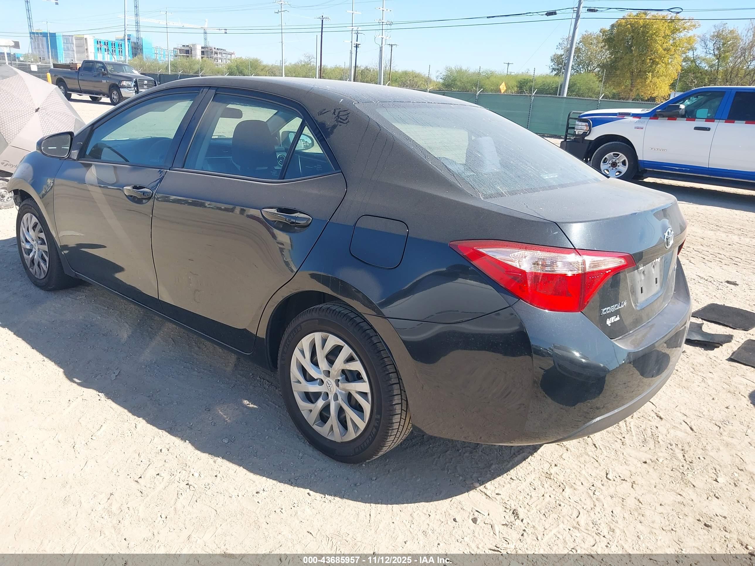 TOYOTA COROLLA image 3