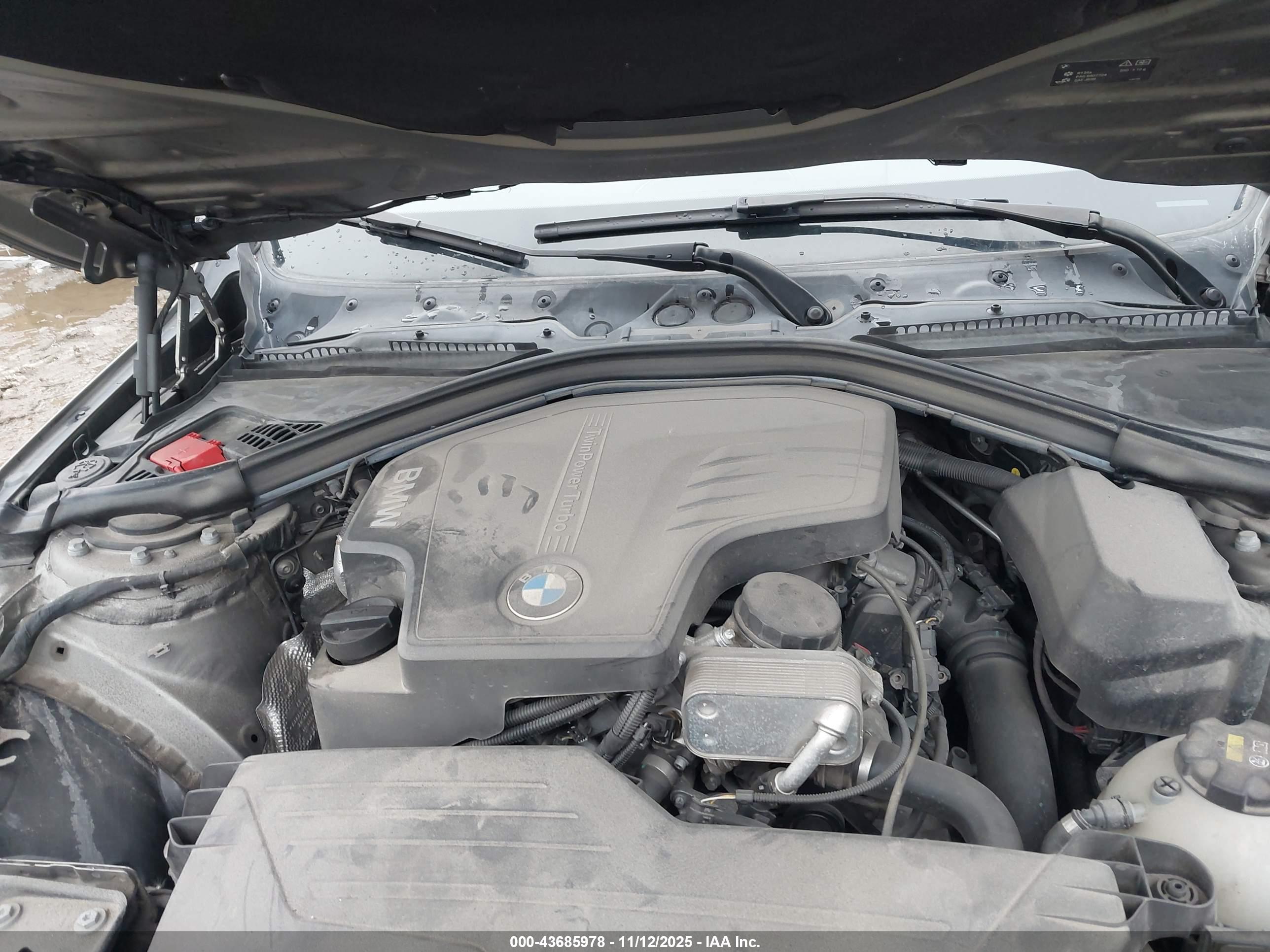 BMW 328I image 10