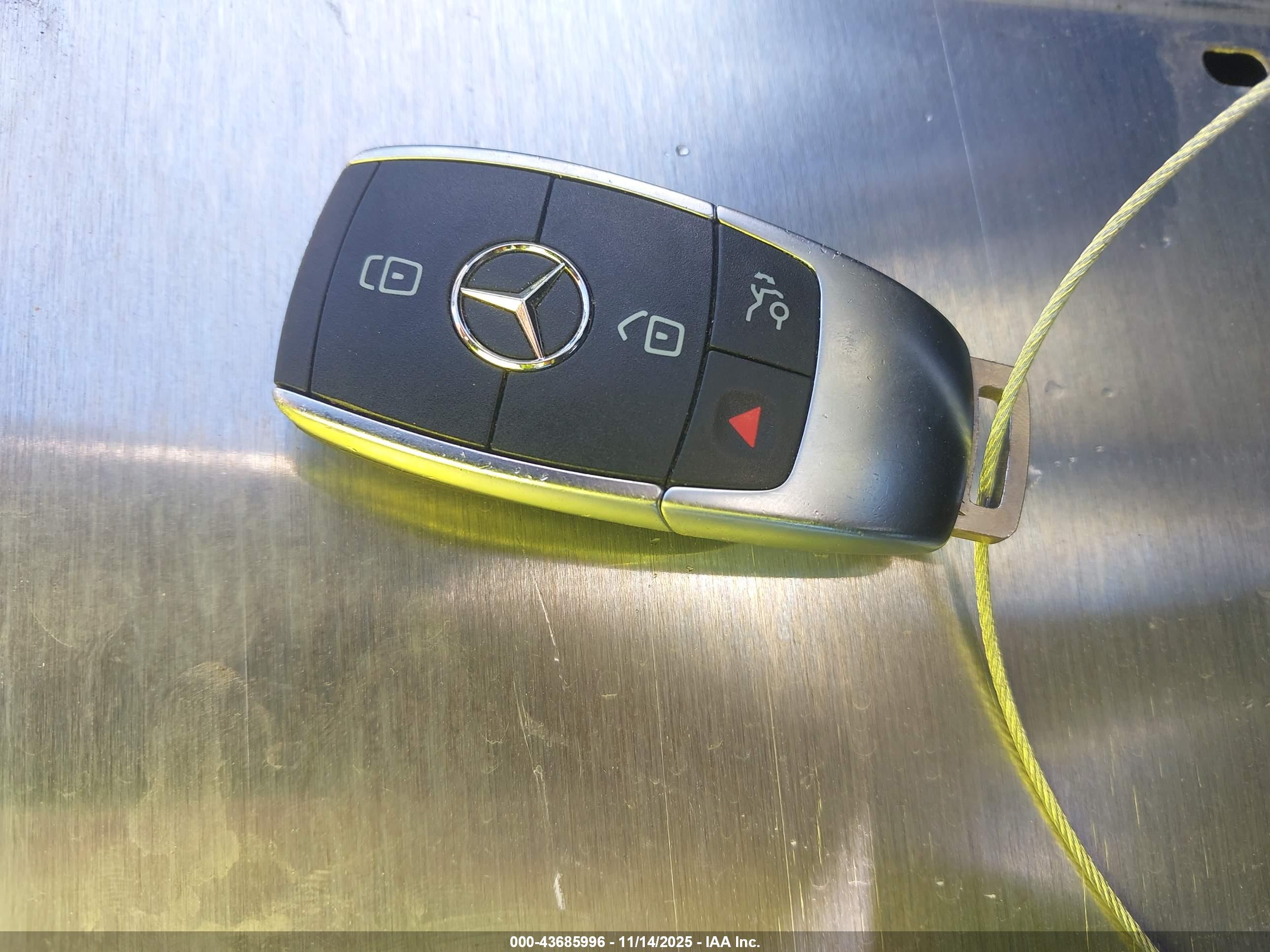 MERCEDES-BENZ CLA image 11