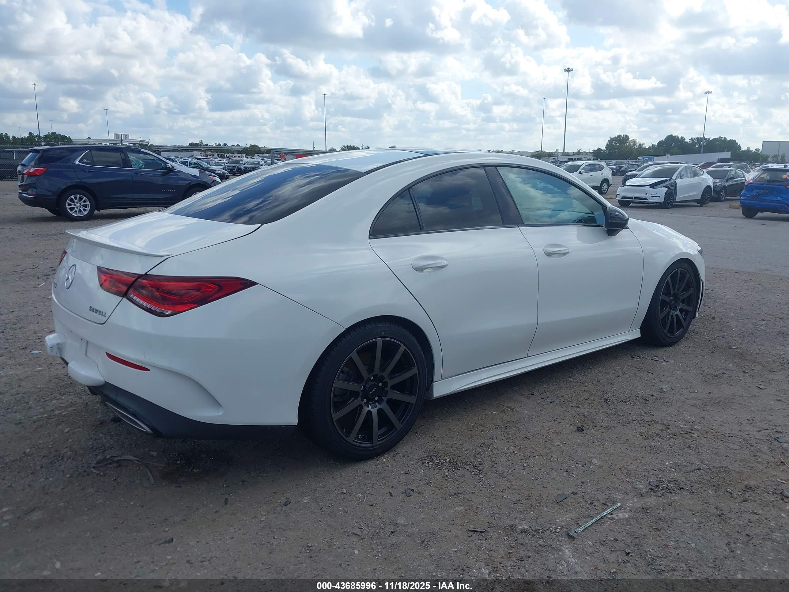 MERCEDES-BENZ CLA image 4