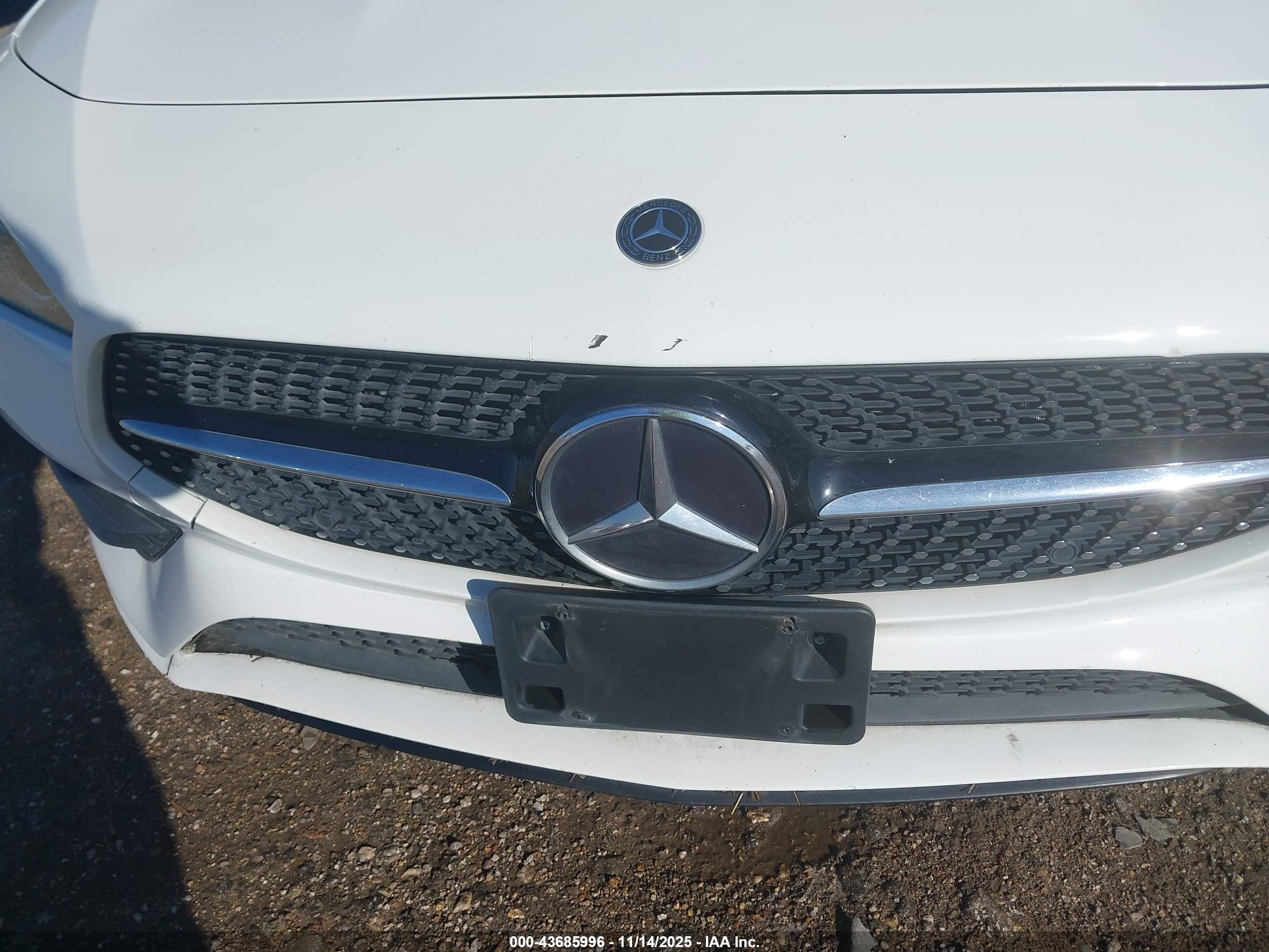 MERCEDES-BENZ CLA image 6