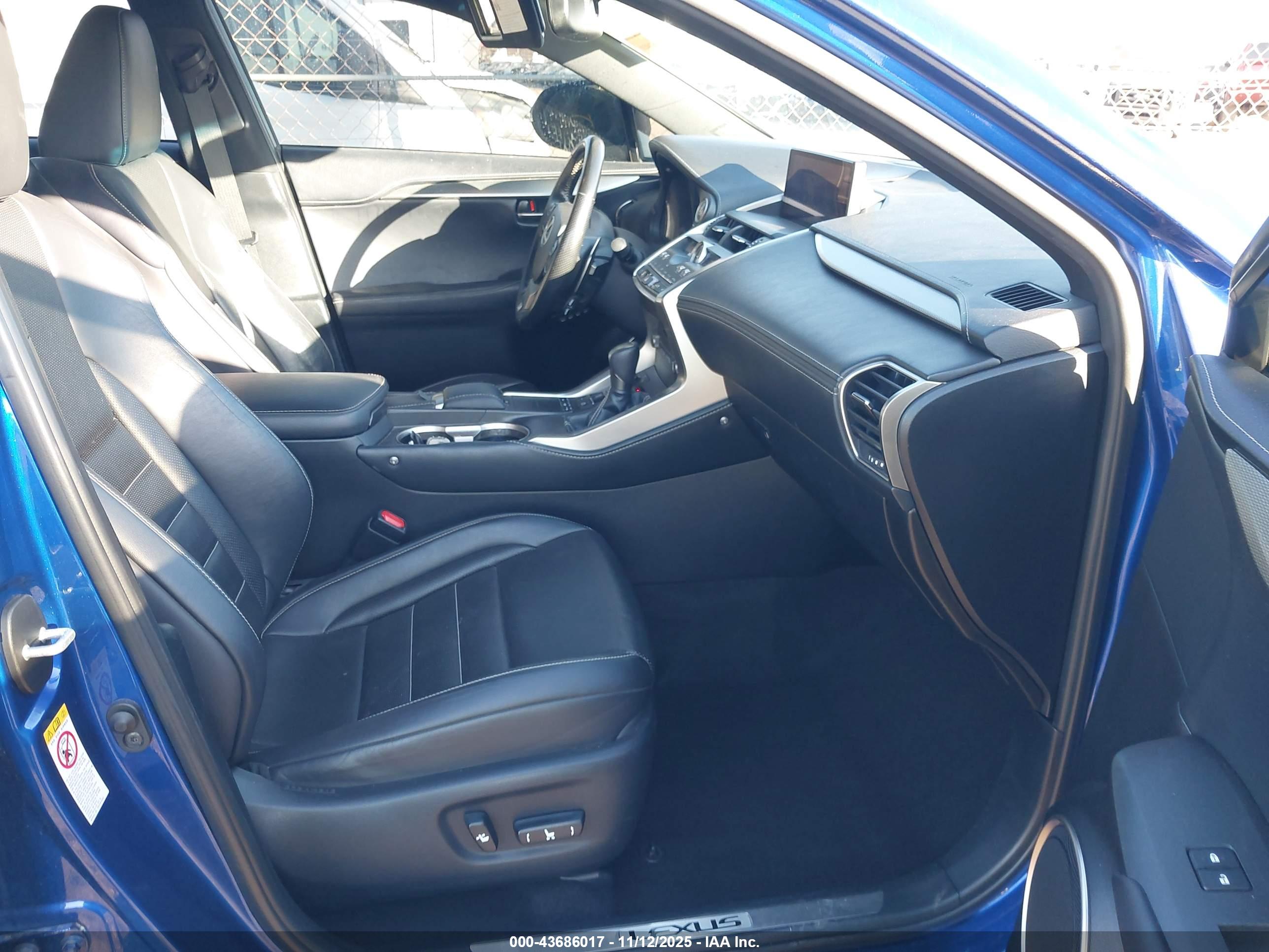 LEXUS NX image 5