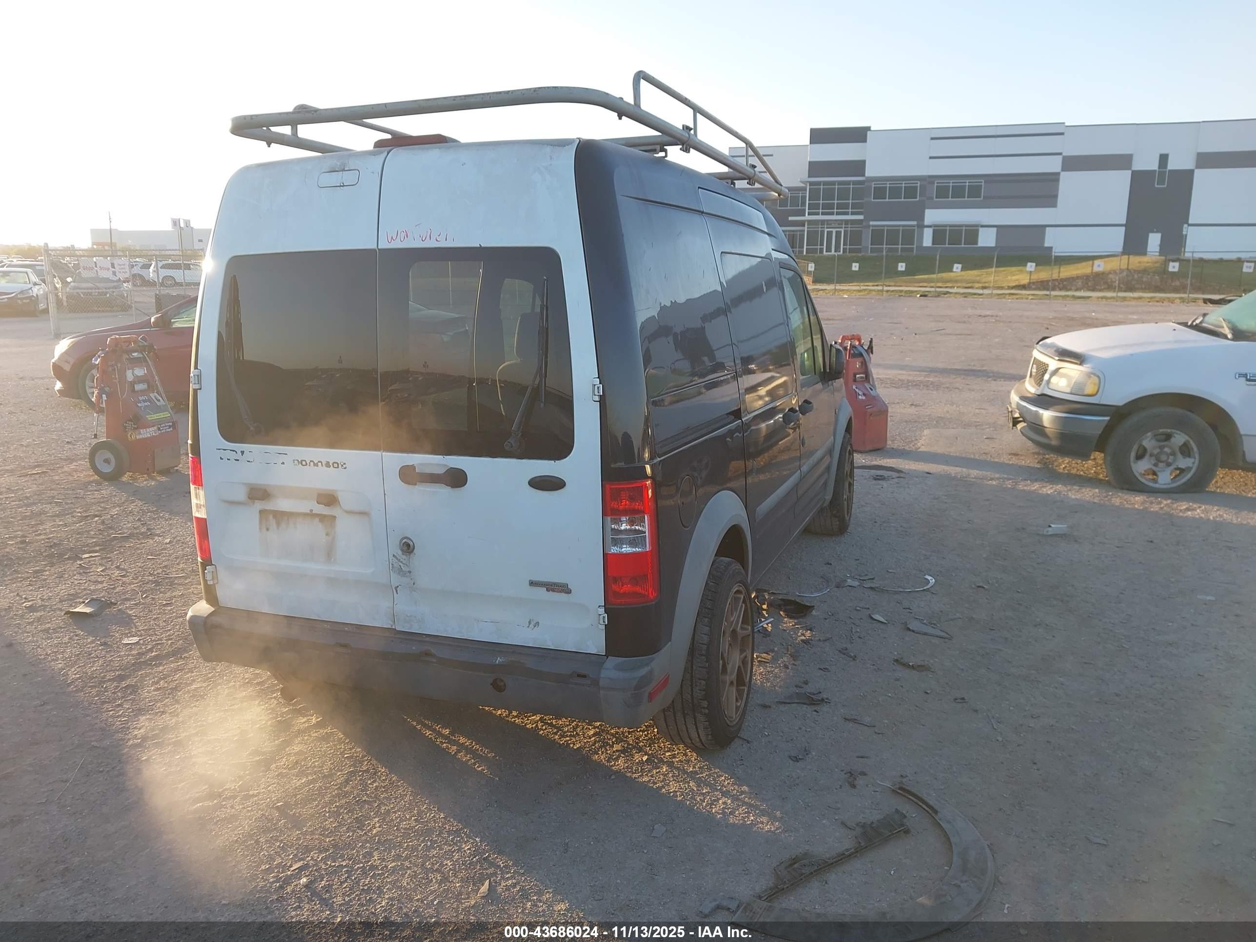 FORD TRANSIT image 4