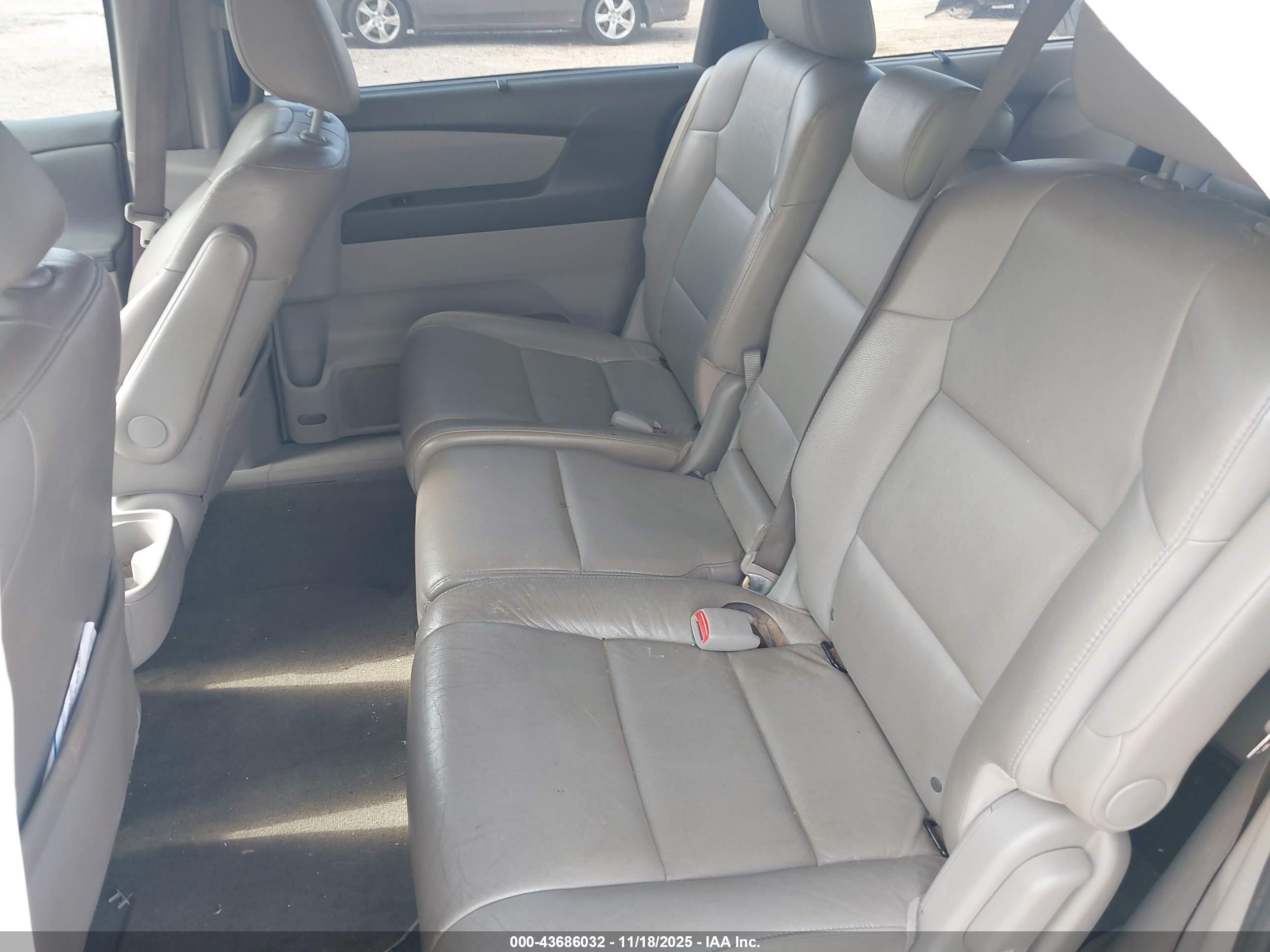 HONDA ODYSSEY image 8