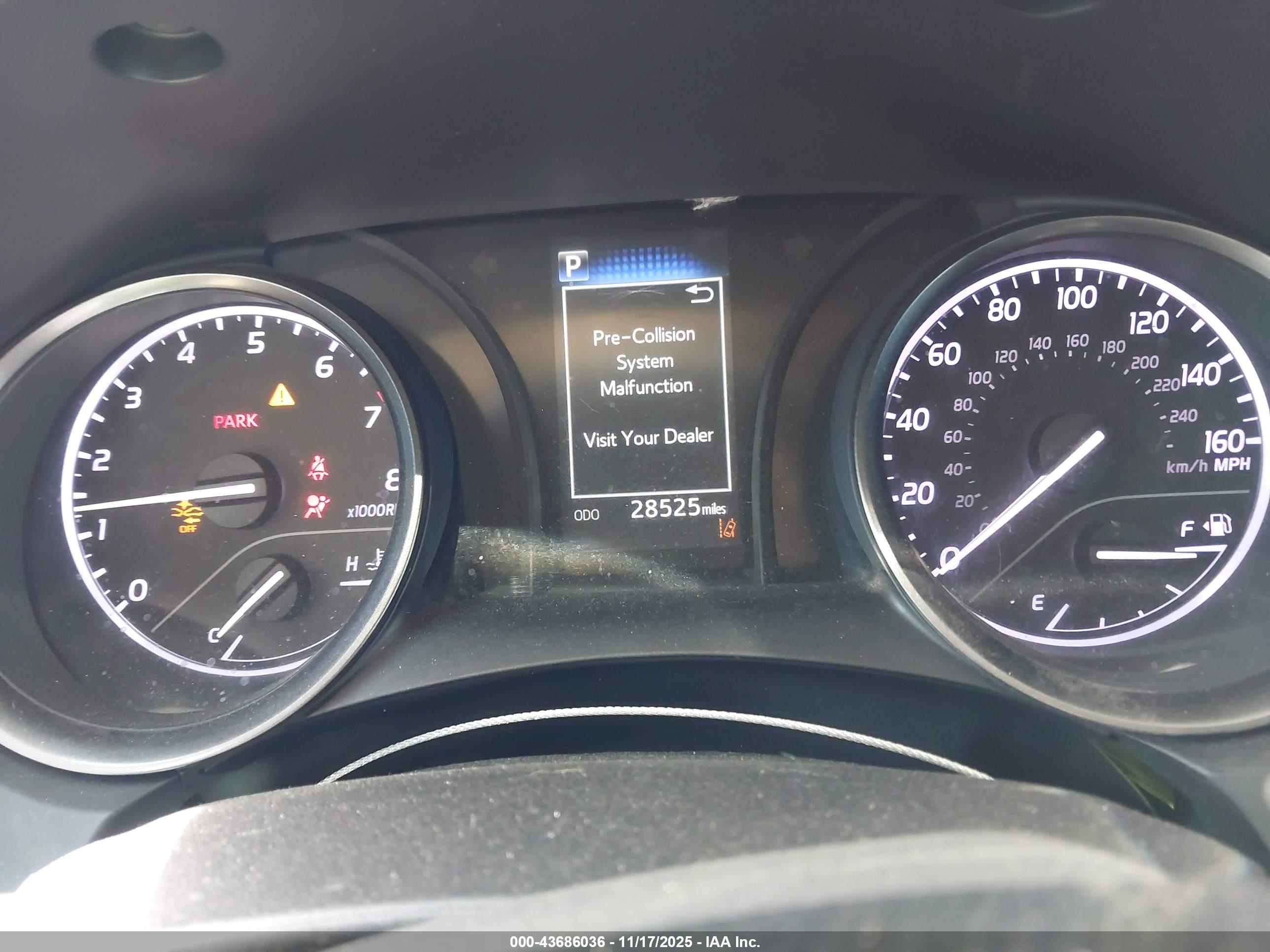 TOYOTA CAMRY image 7