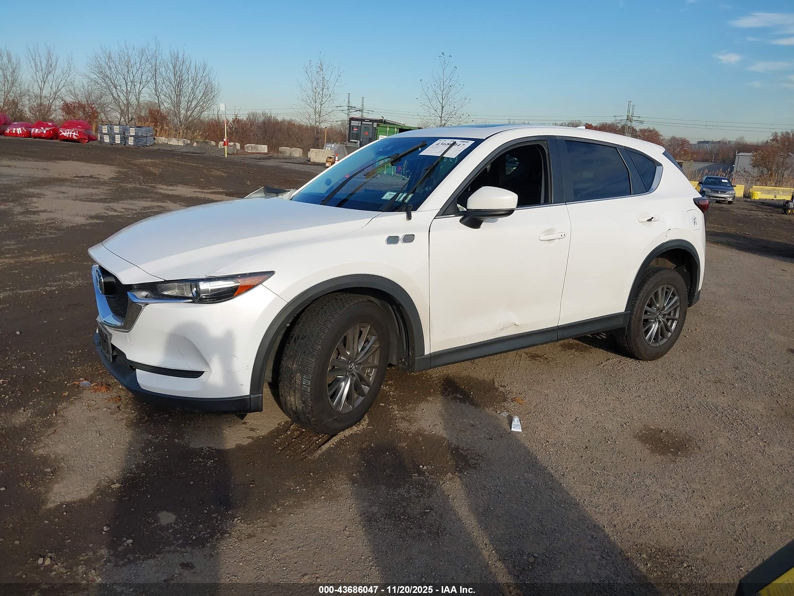 MAZDA CX-5 image 2