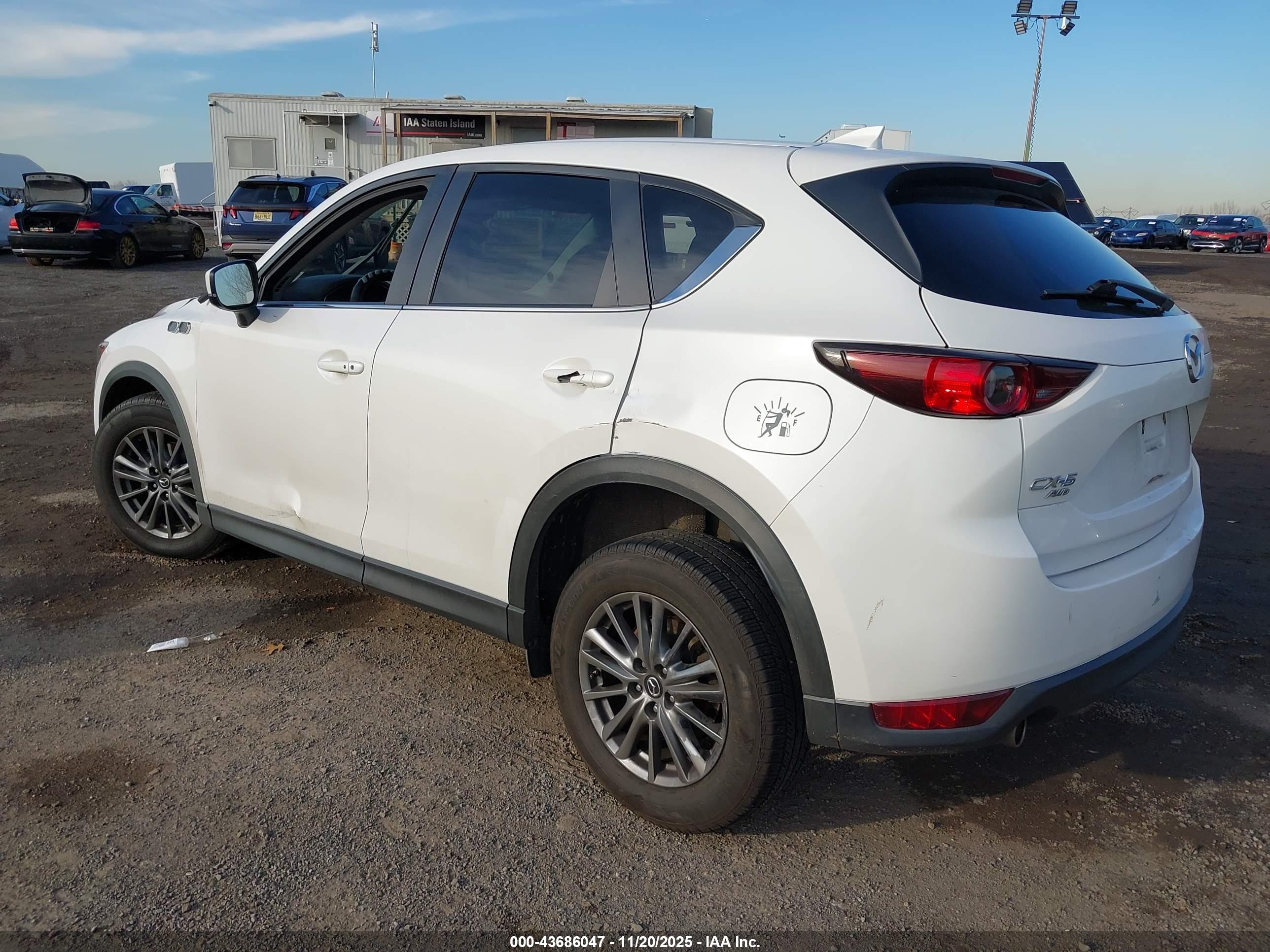 MAZDA CX-5 image 3